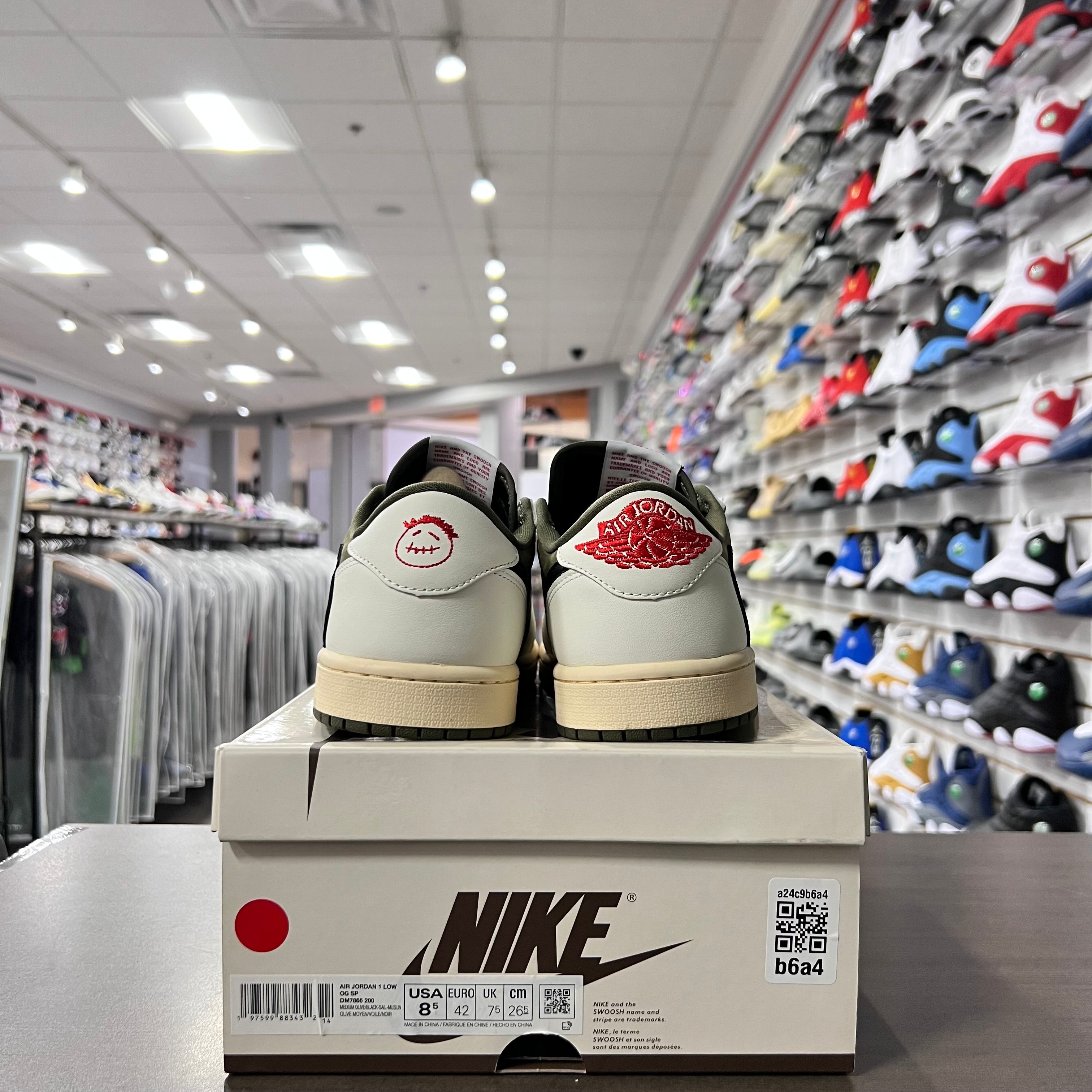 Jordan Retro 1 Low Og Mens Travis Scott Medium Olive (Lightly Worn)