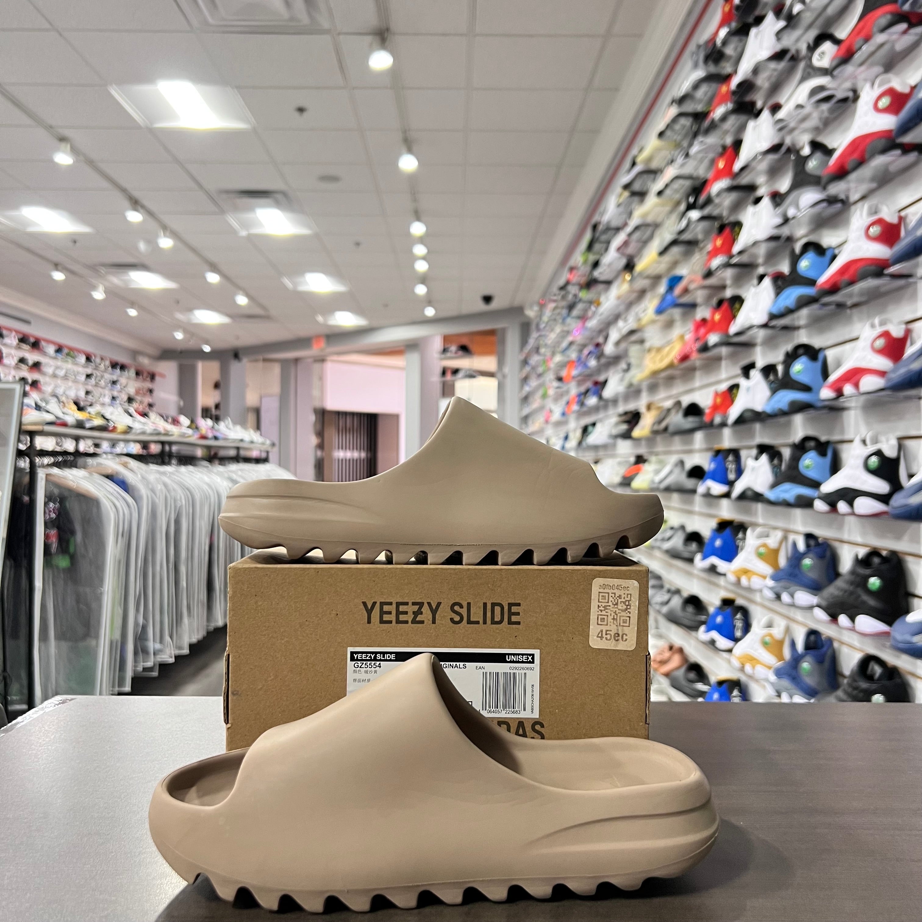 Yeezy Slide Pure (First Release)(Lightly Worn)