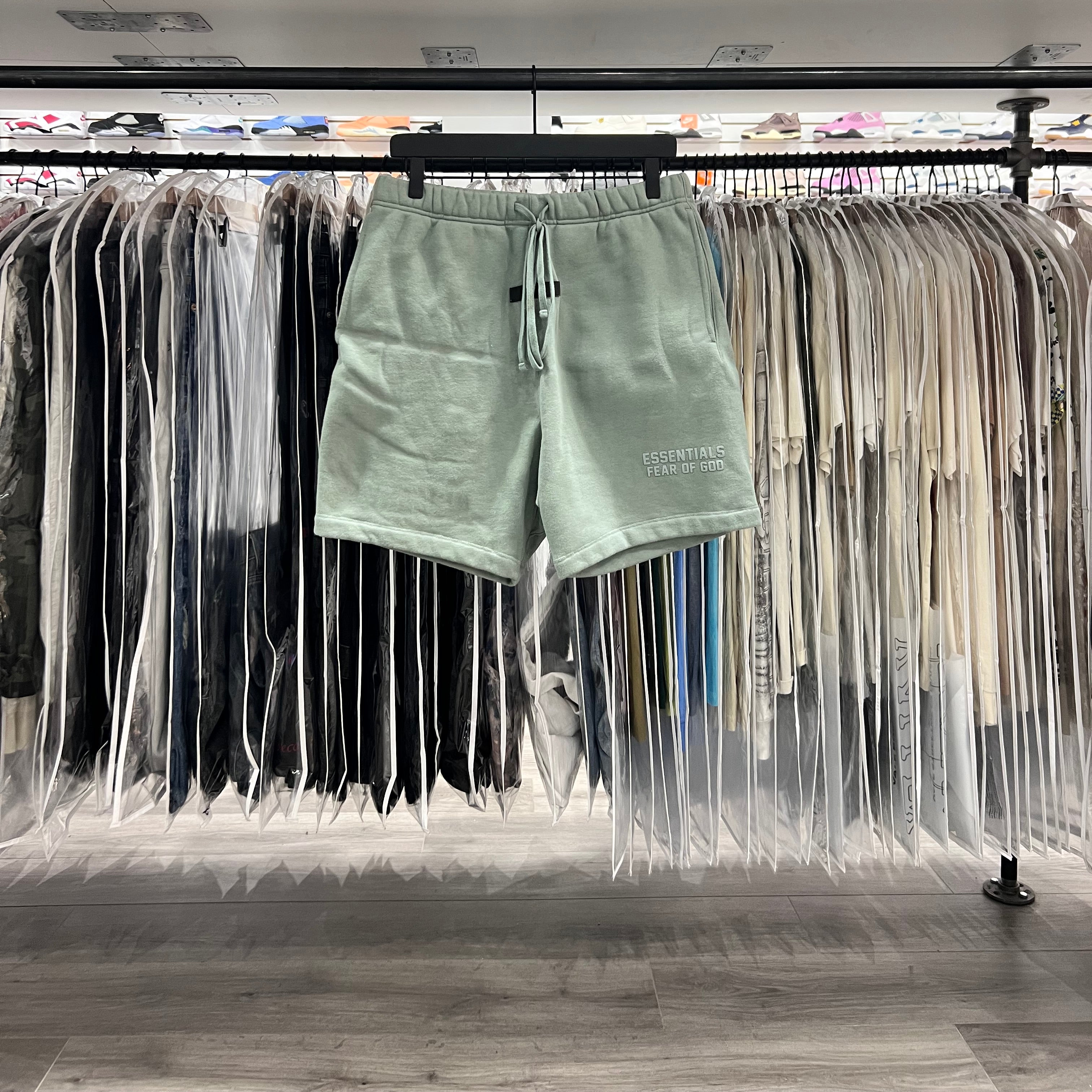 Fear Of God Essentials Shorts Sycamore SS23 (Lightly Worn)