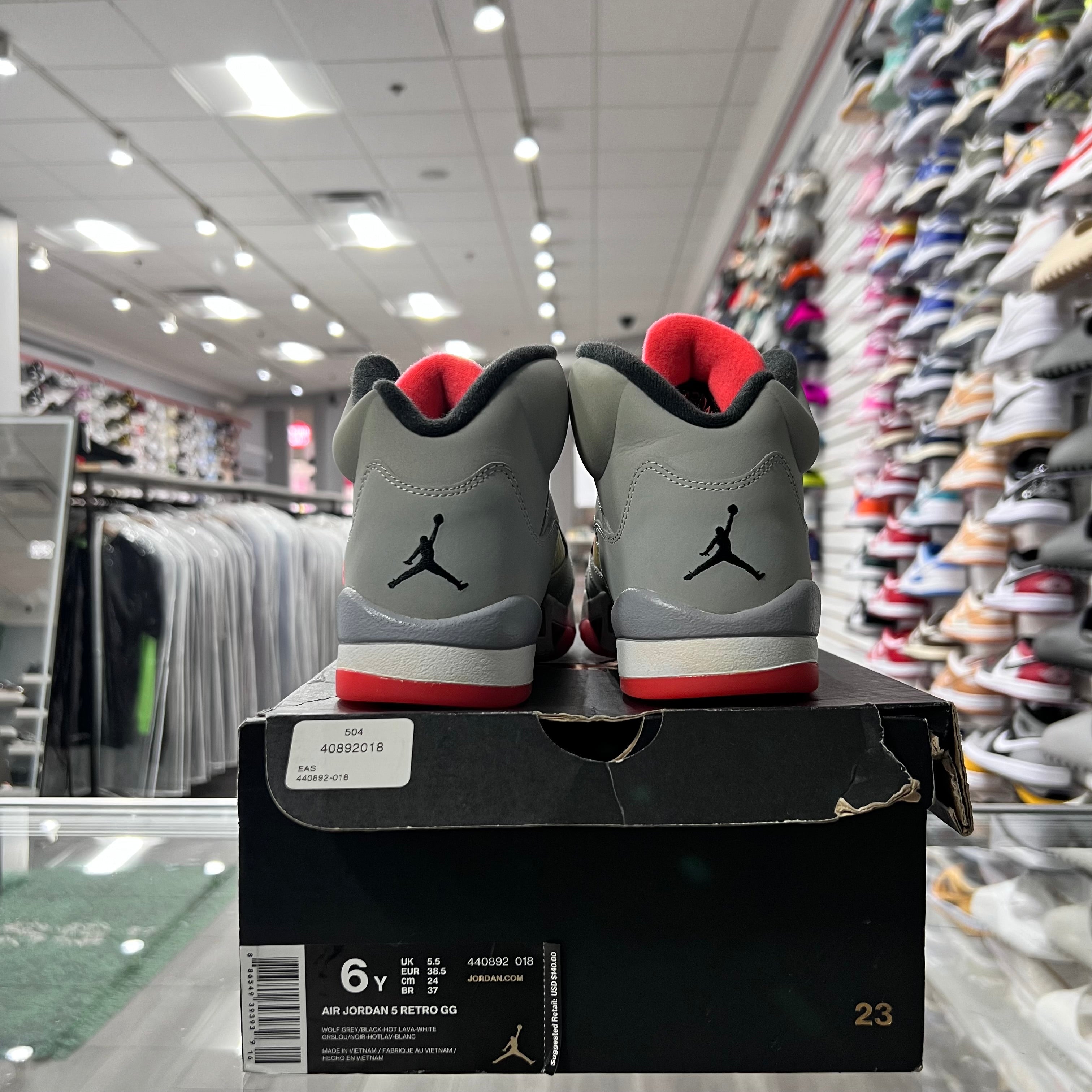 Jordan Retro 5 Gs Hot Lava (Lightly Worn)