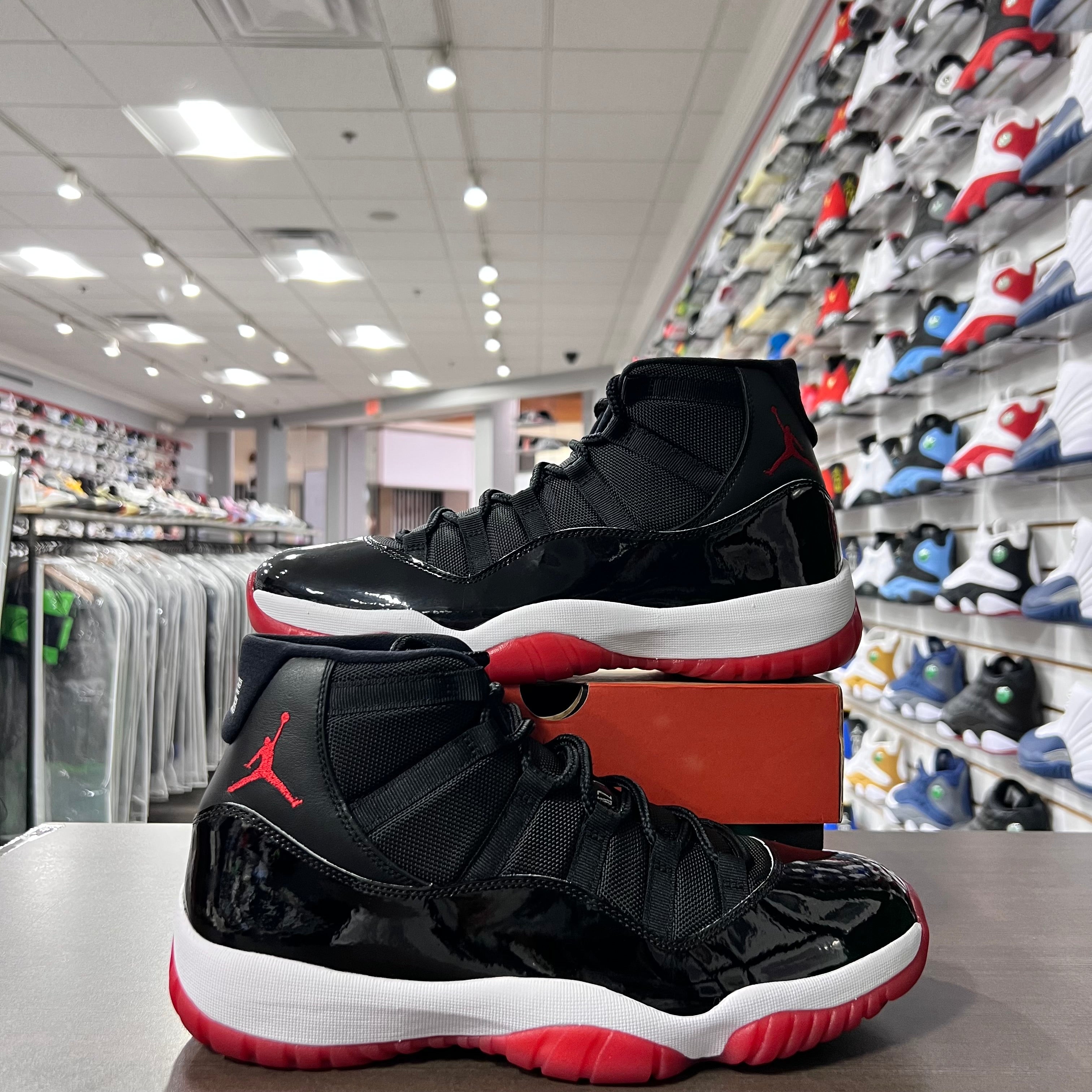 Jordan Retro 11 Mens Bred (2019)(Lightly Worn)