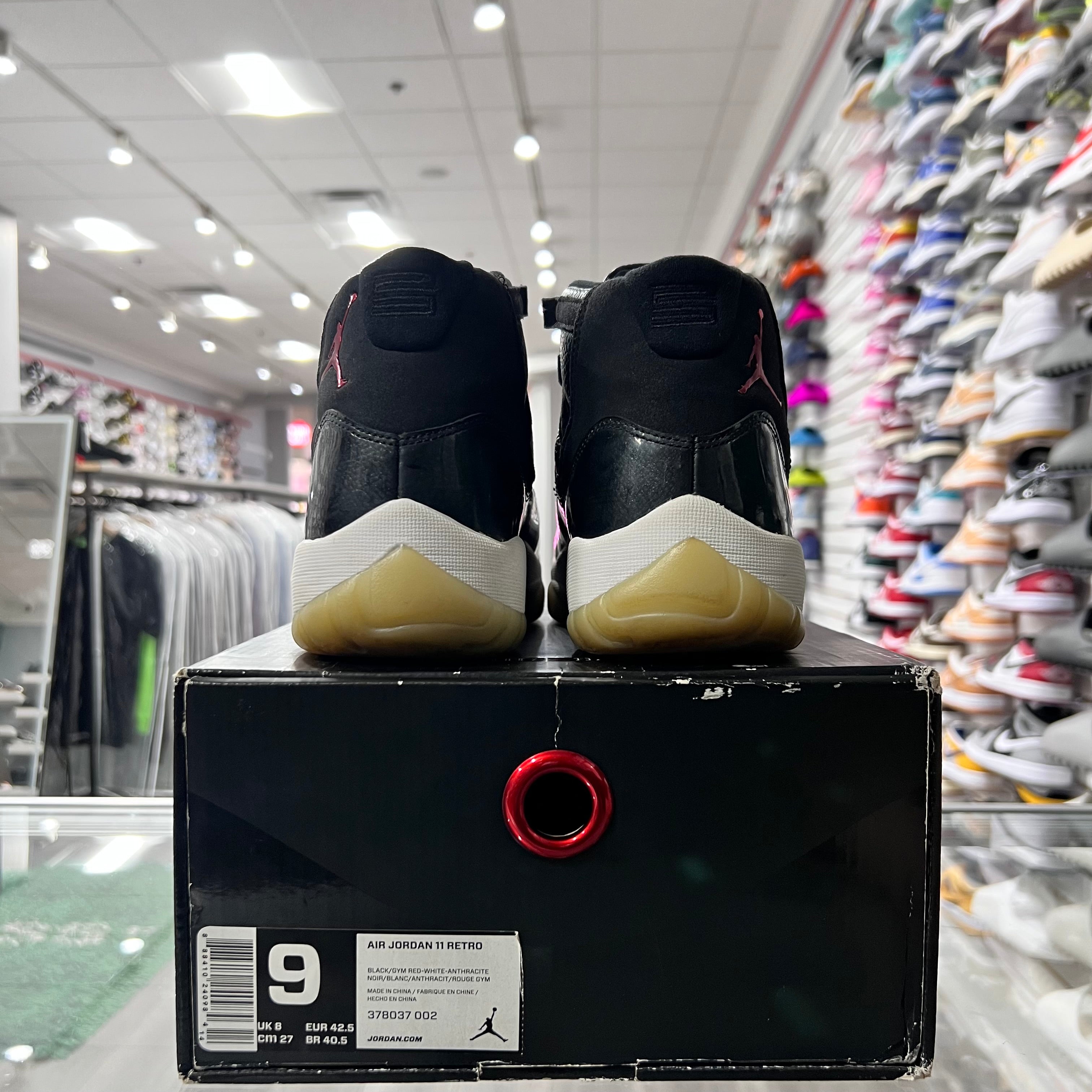 Jordan Retro 11 Mens 72-10 (Lightly Worn)
