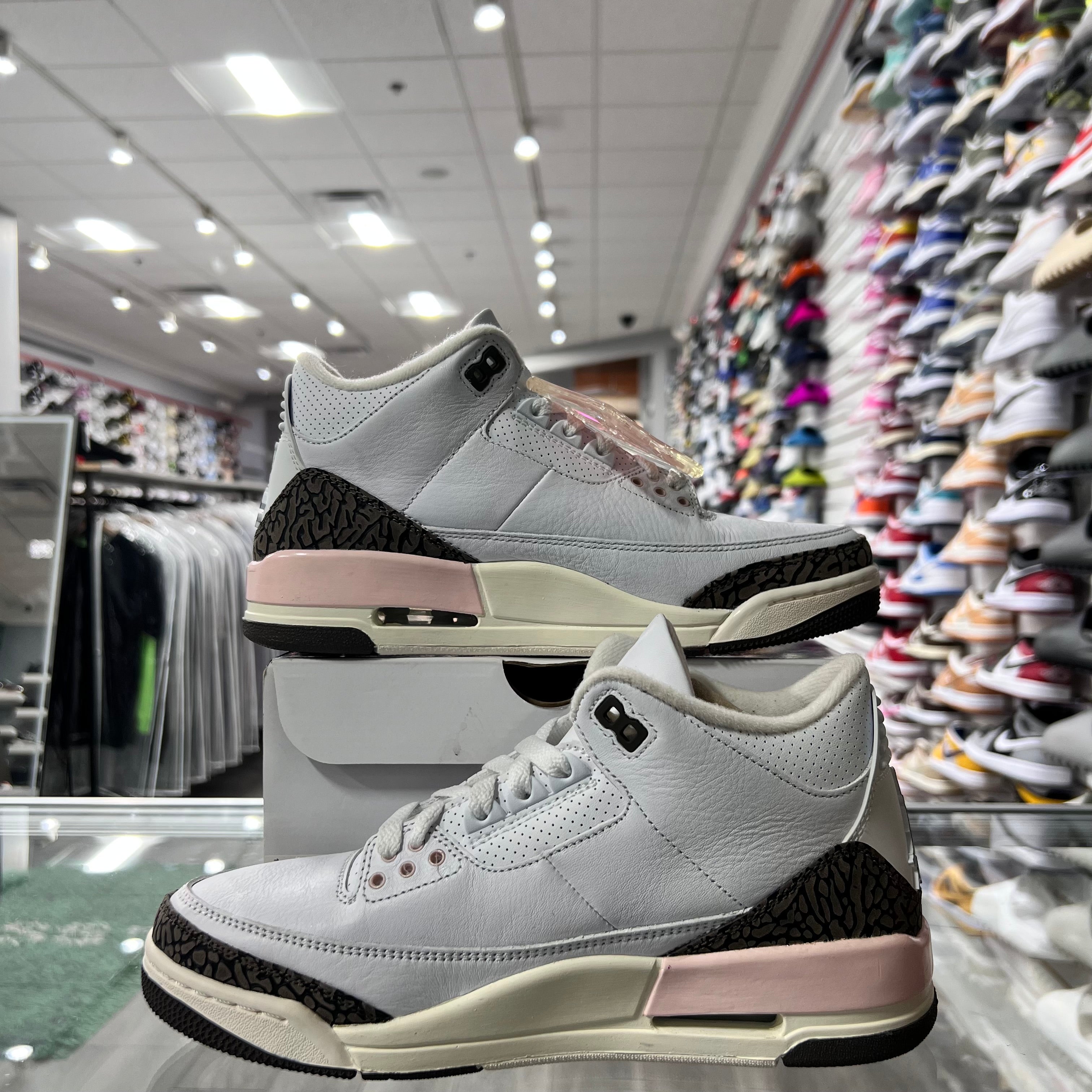 Jordan Retro3 Womens Neapolitan Dark Mocha (Lightly Worn)