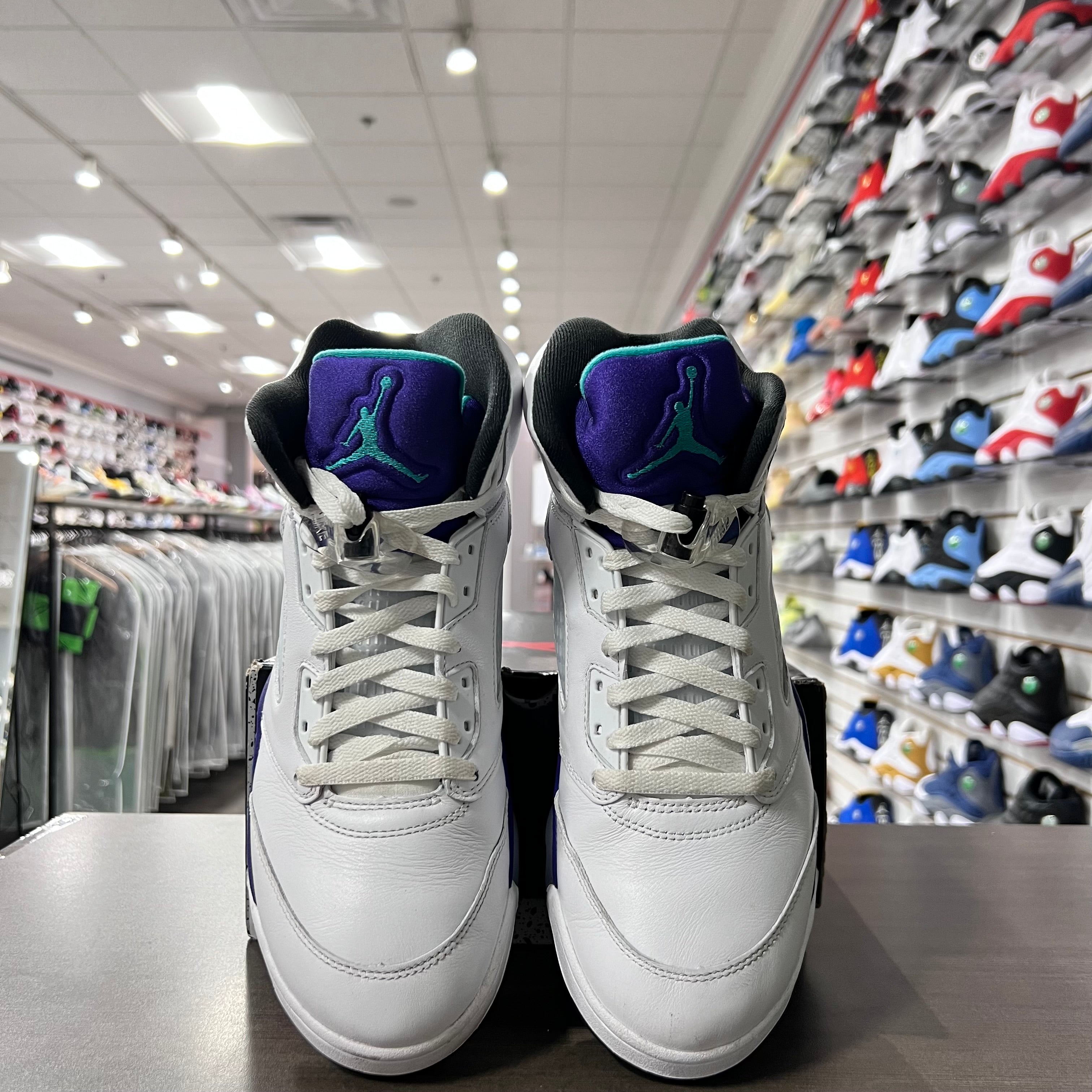 Jordan Retro 5 Mens Grape (Lightly Worn)