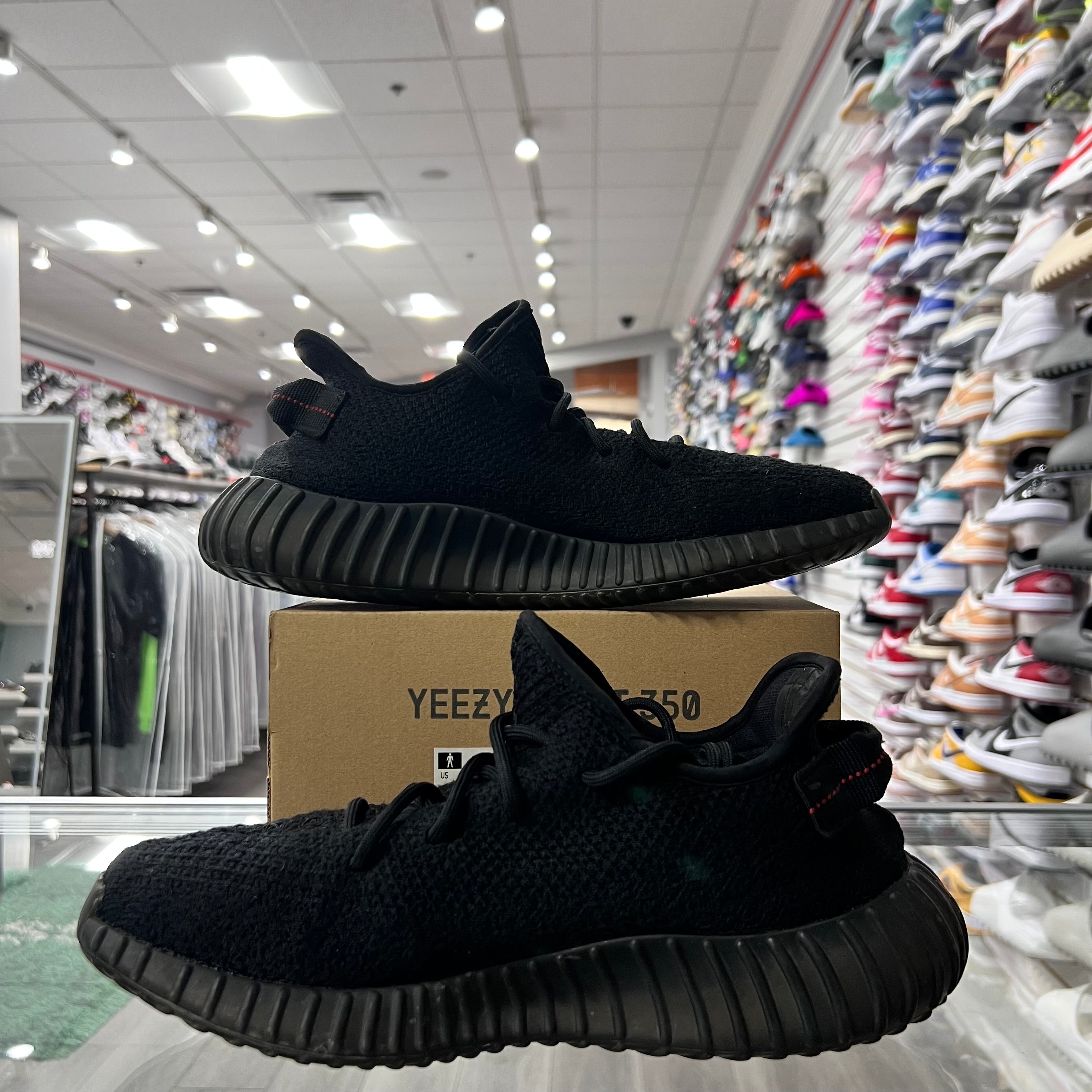 Adidas Yeezy Boost 350 V2 Bred (Lightly Worn+No Insoles)