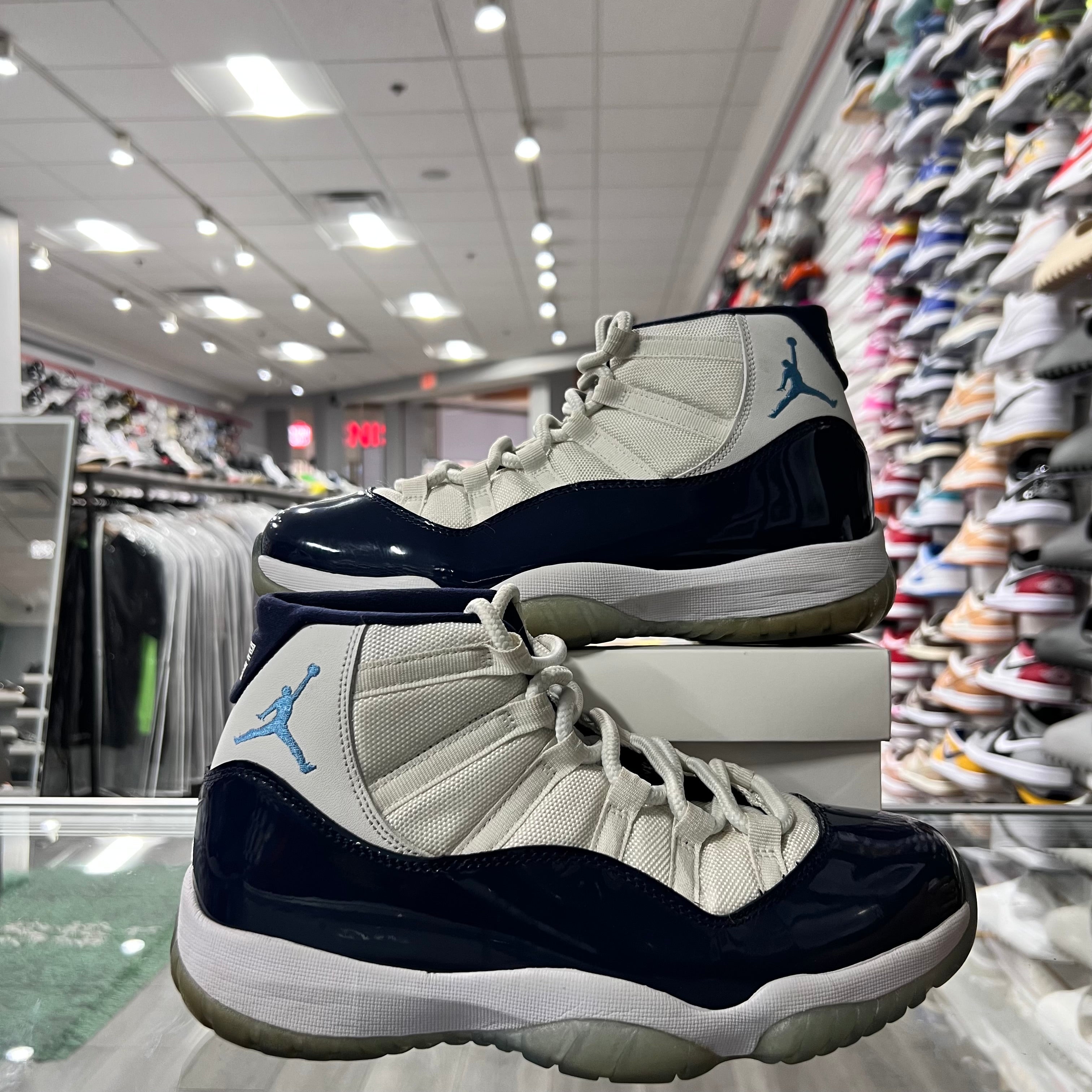 Jordan Retro 11 Mens Win Like 82 (Lightly Worn+Replacement Box)