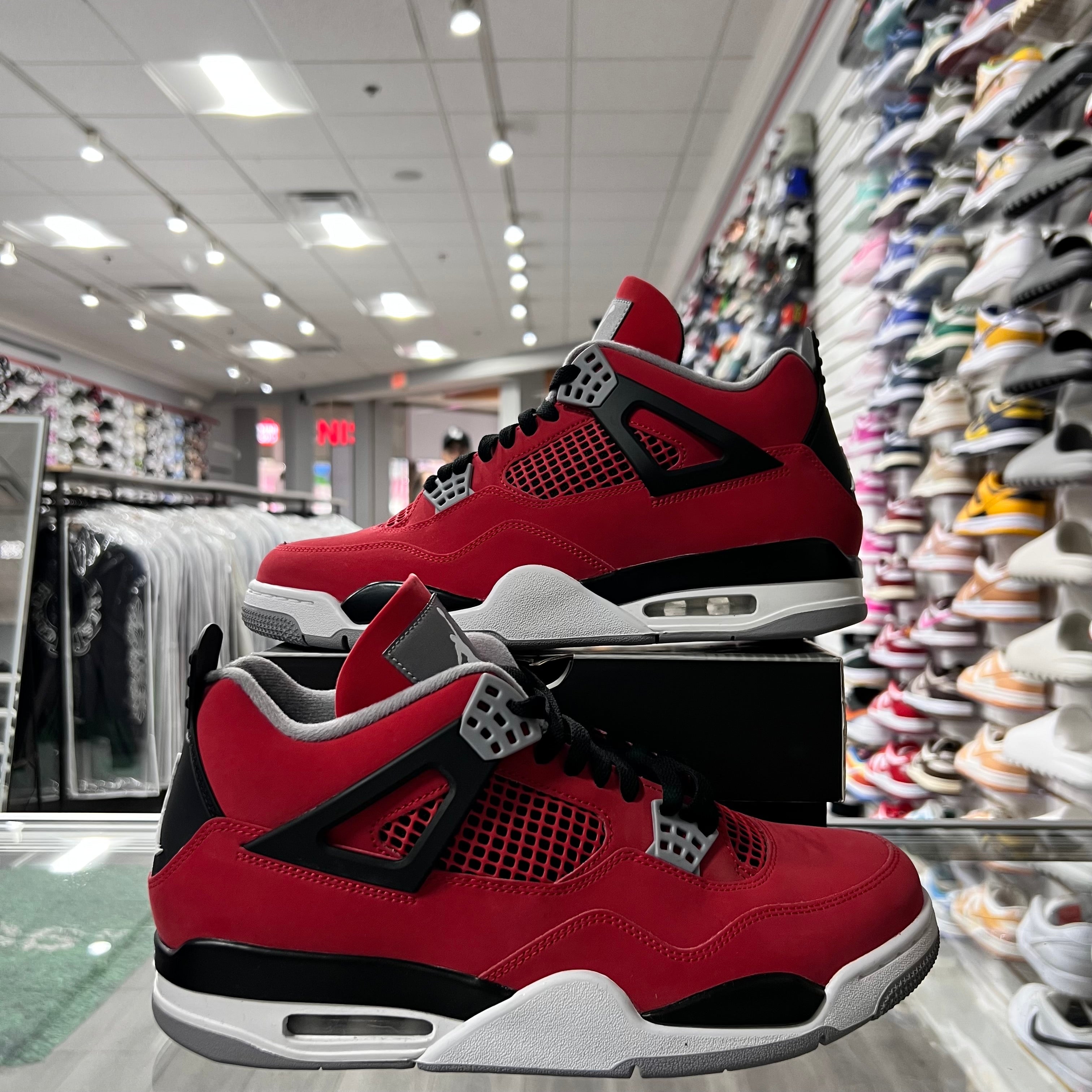Jordan Retro 4 Mens Toro Bravo (Lightly Worn)