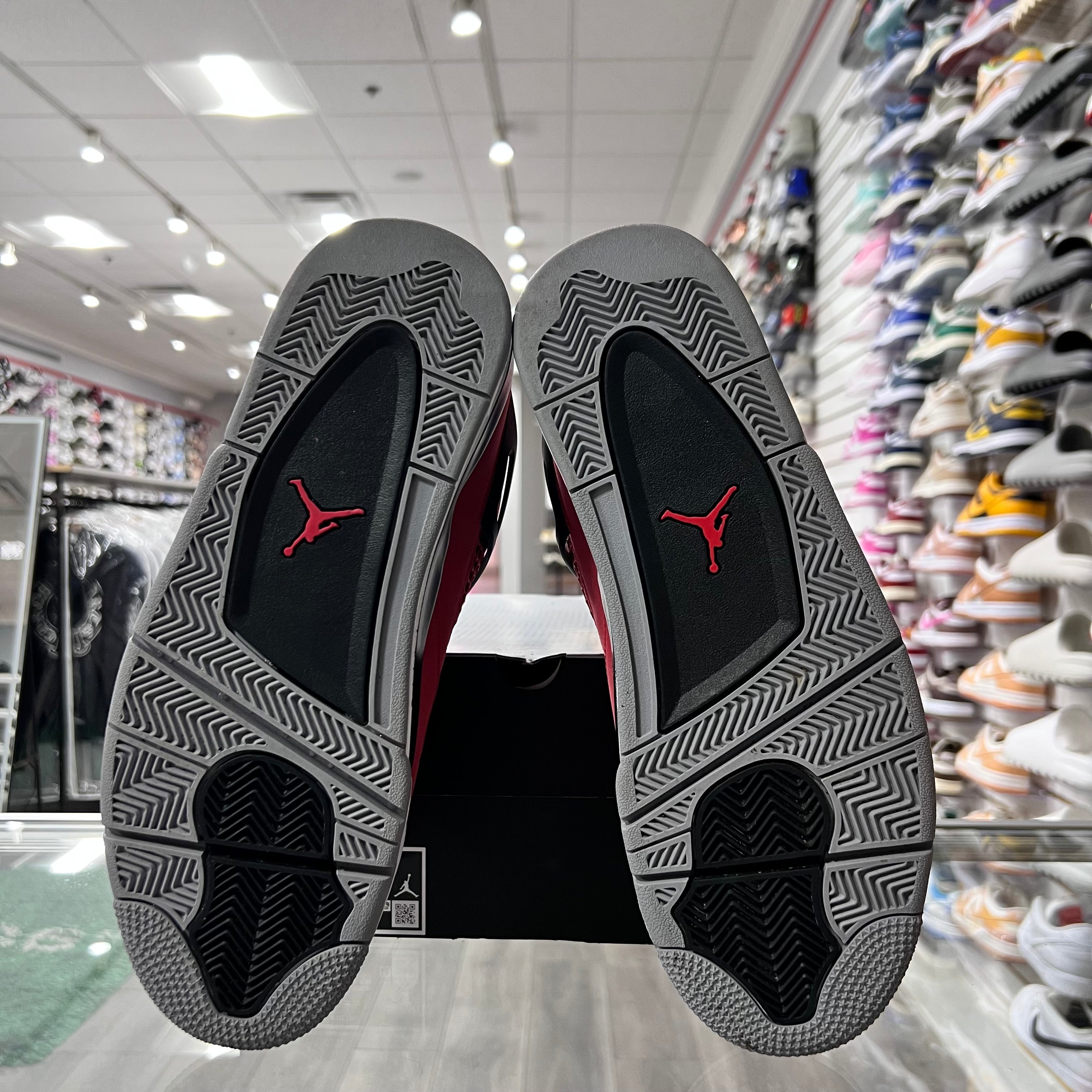 Jordan Retro 4 Mens Toro Bravo (Lightly Worn)