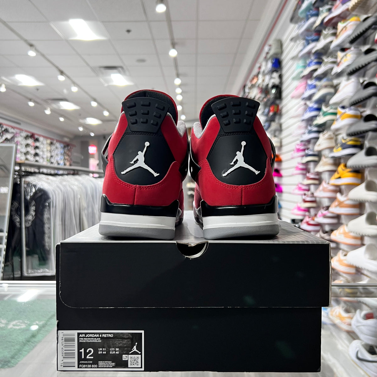 Jordan Retro 4 Mens Toro Bravo (Lightly Worn)