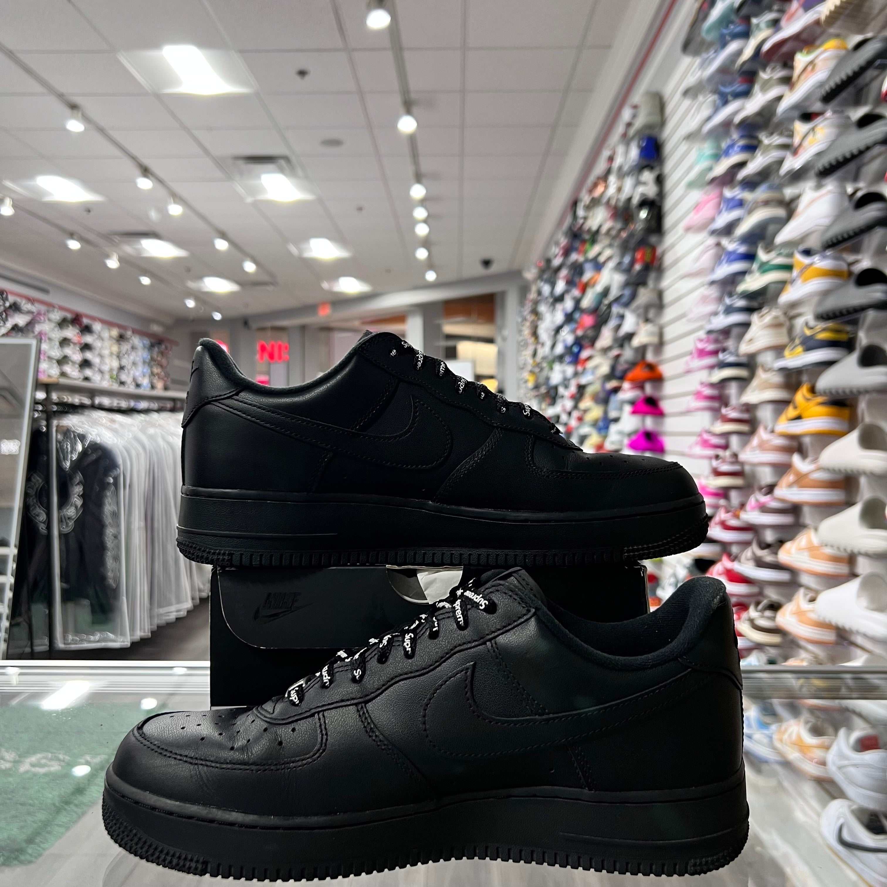 Nike X Supreme AF1 Black (Lightly Worn)