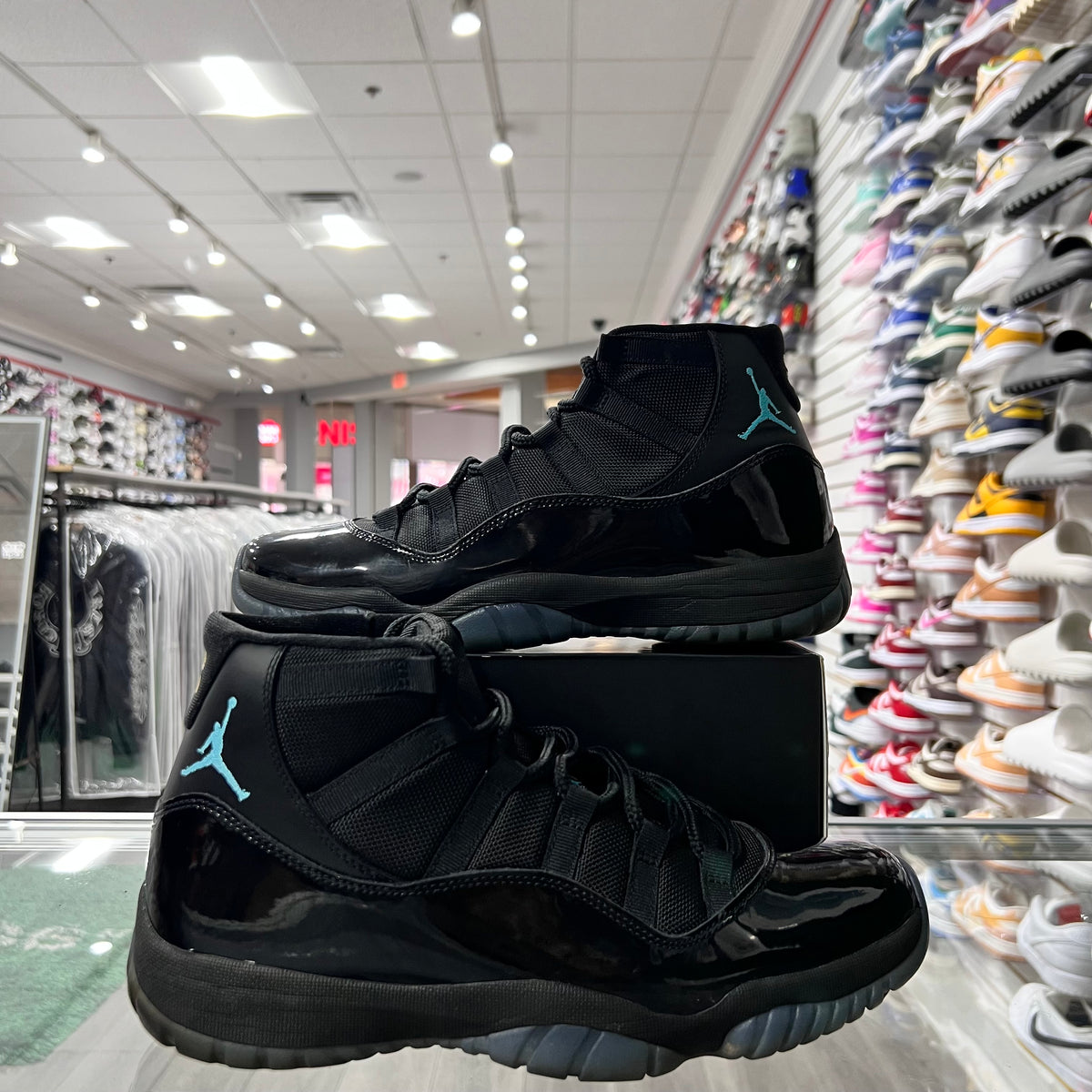 Jordan Retro 11 Mens Gamma (Lightly Worn)