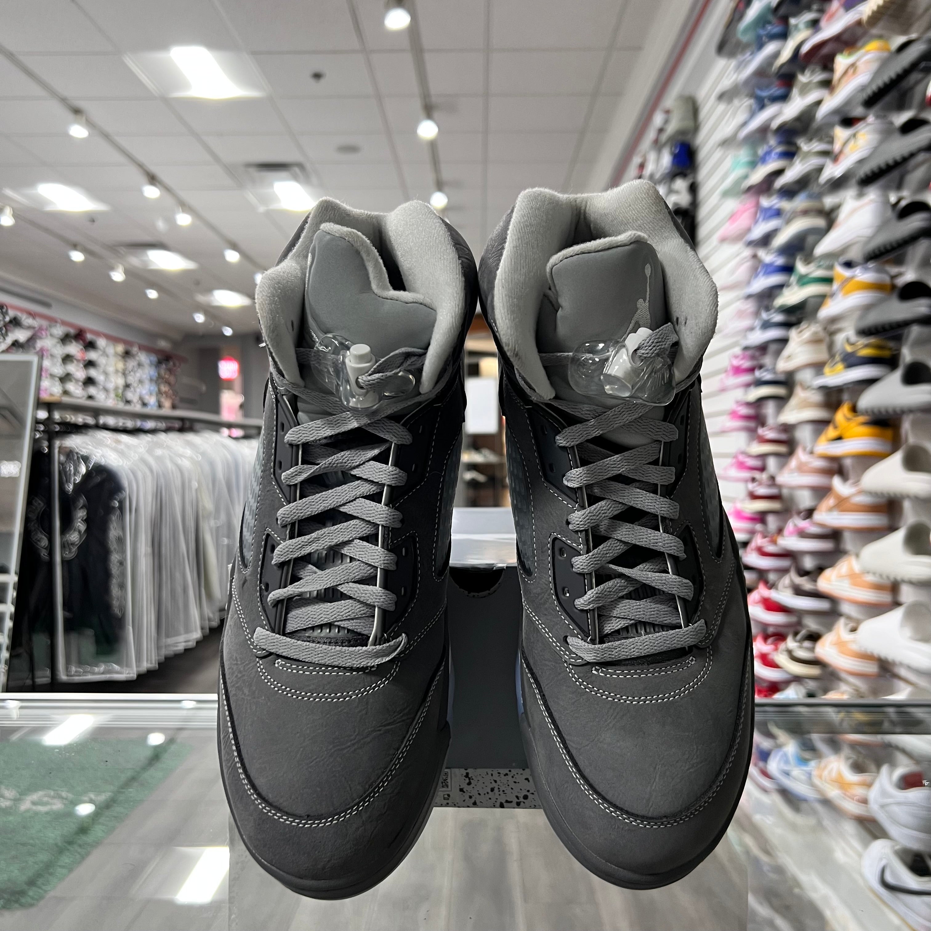 Jordan Retro 5 Mens Wolf Grey (Lightly Worn)