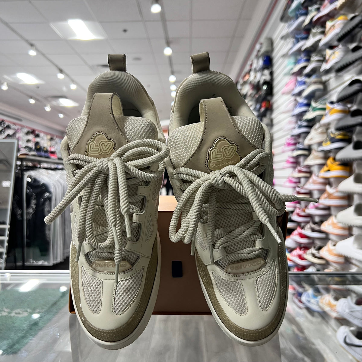 Louis Vuitton Skates Beige (Lightly Worn+Damaged Box)