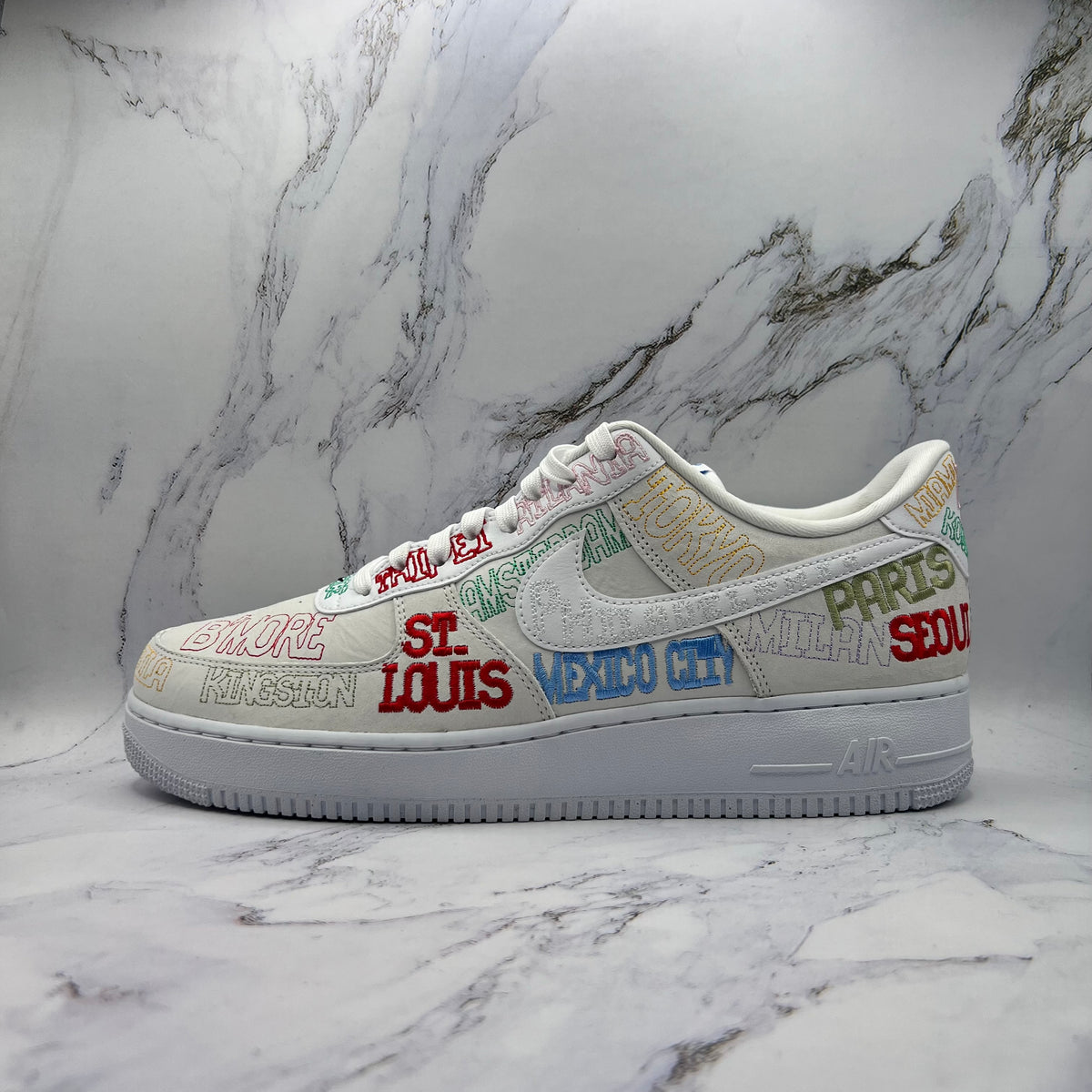 Nike Air Force 1 Low Mens World Tour White