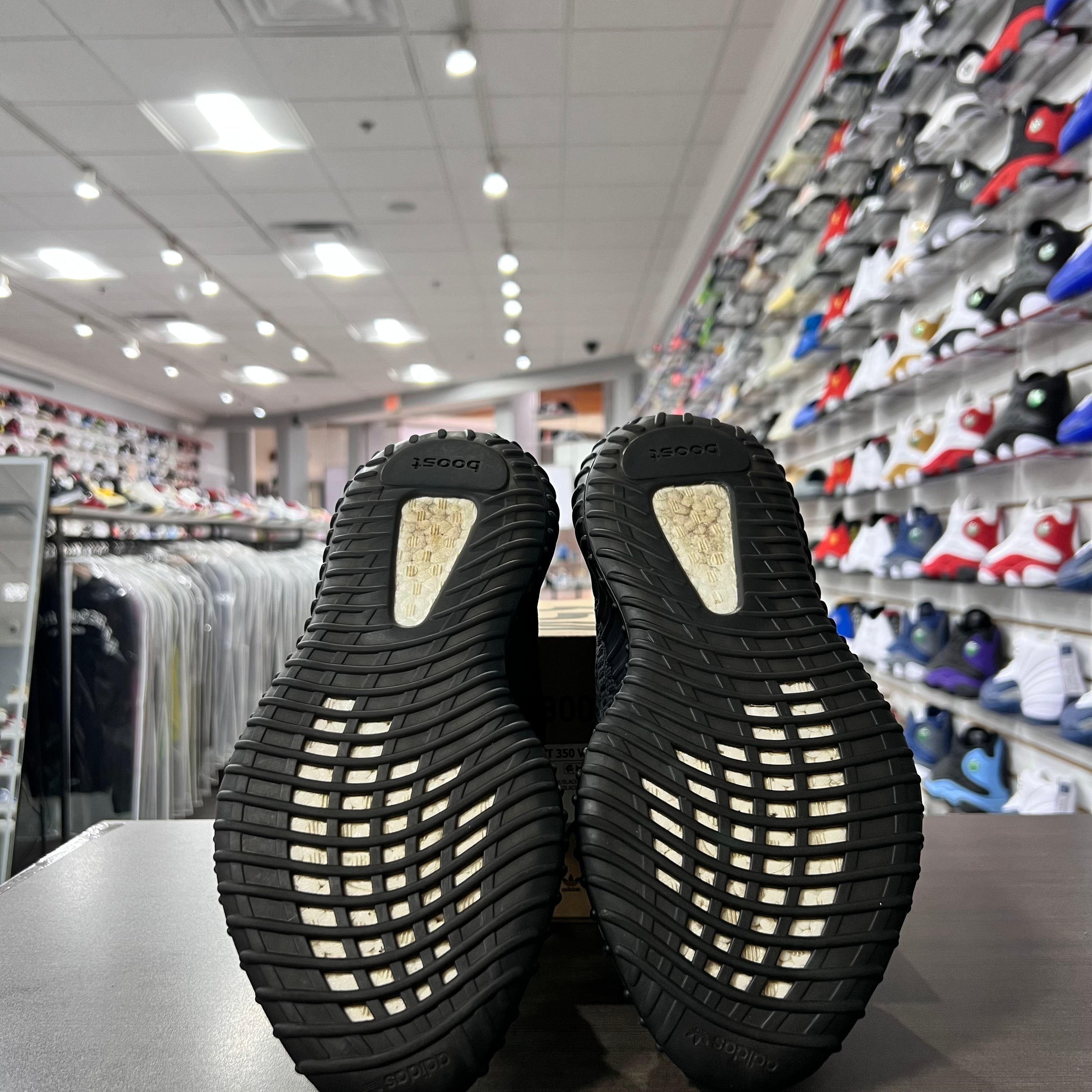 Yeezy 350 V2 Static Black (Lightly Worn)