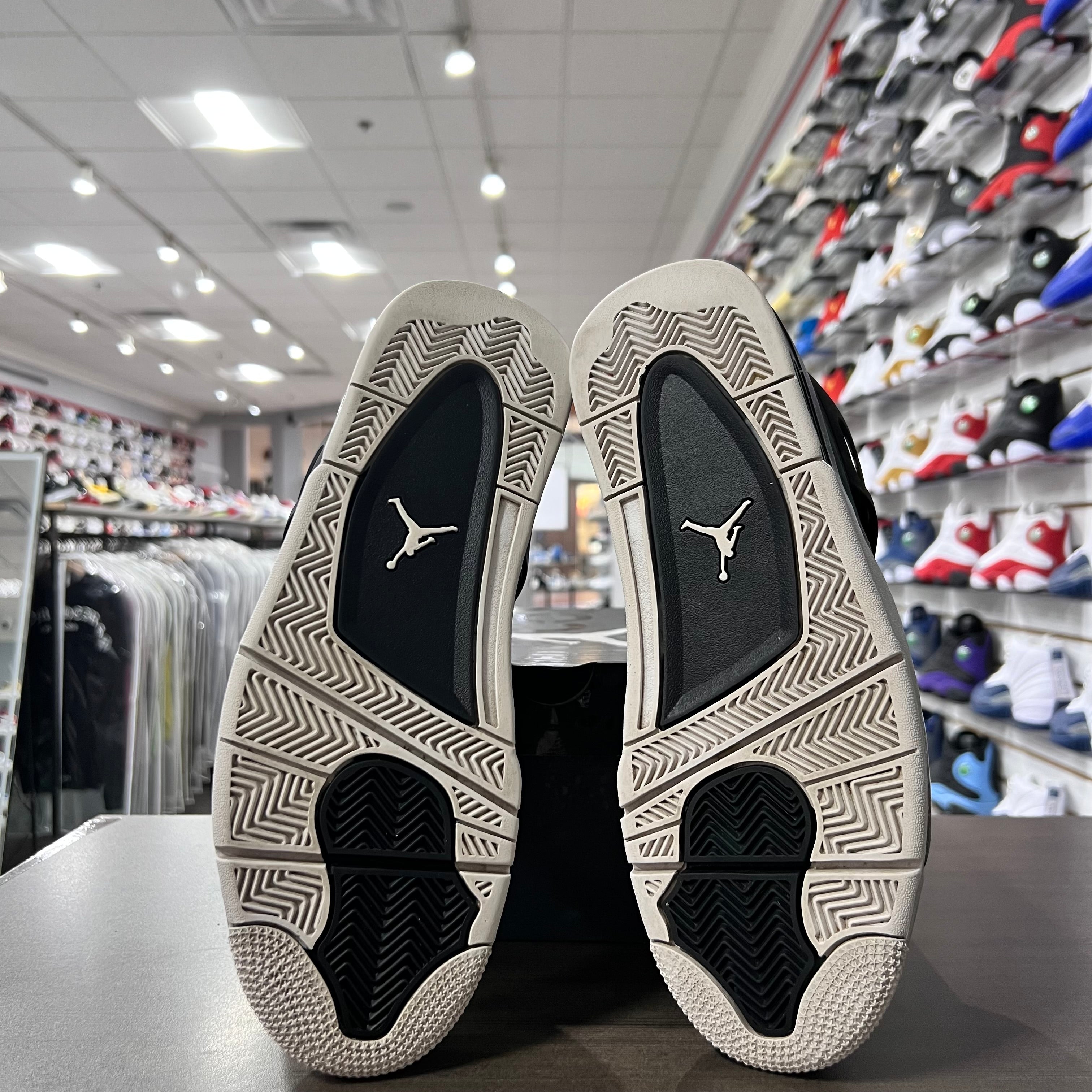 Jordan Retro 4 Mens Fear (Lighlty Worn)