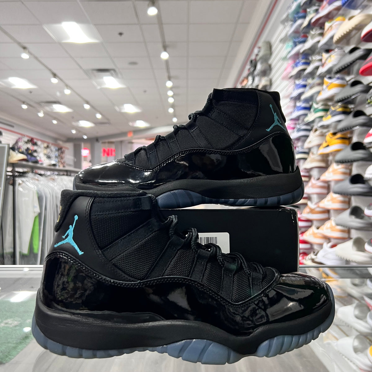 Jordan Retro 11 Mens Gamma (Lightly Worn)