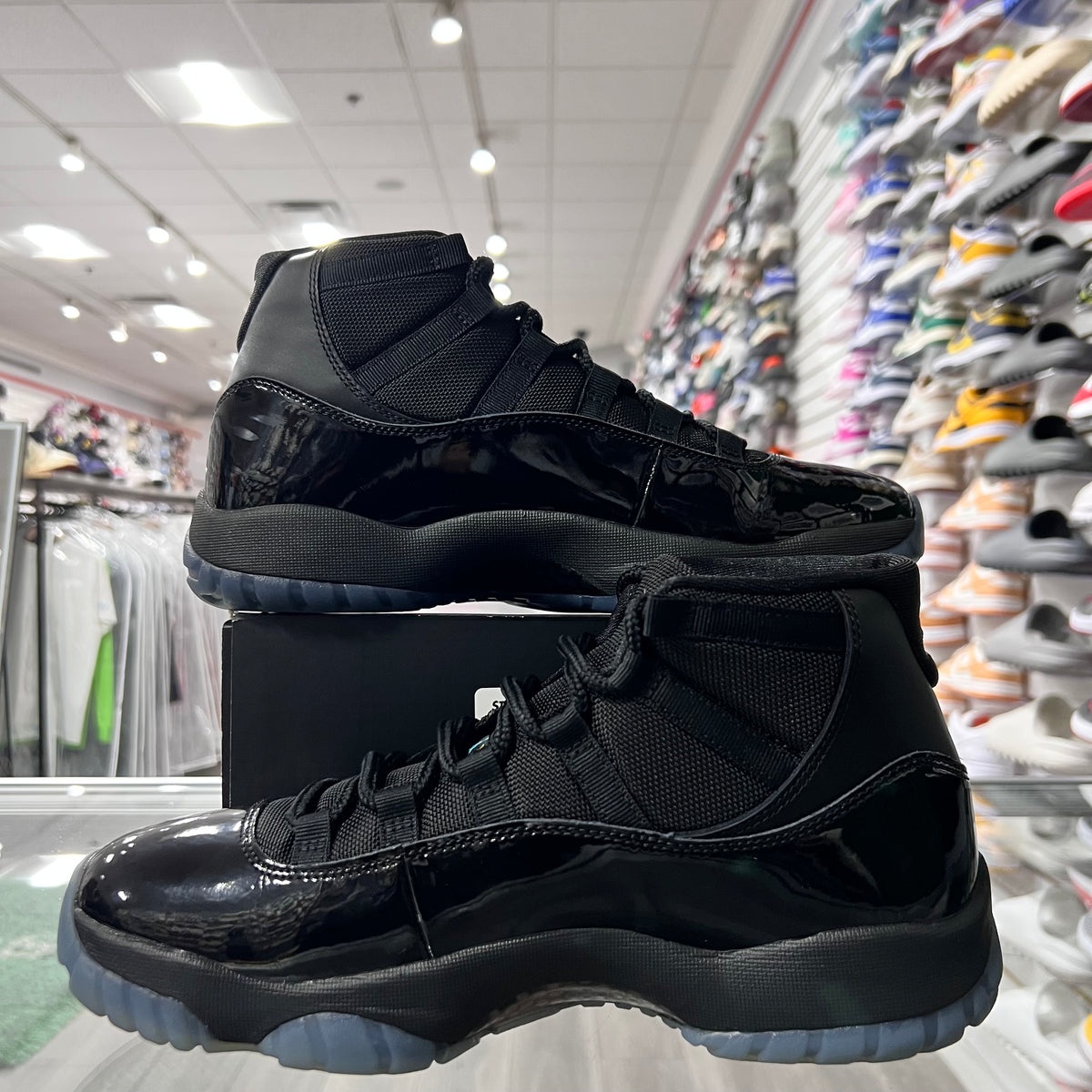 Jordan Retro 11 Mens Gamma (Lightly Worn)