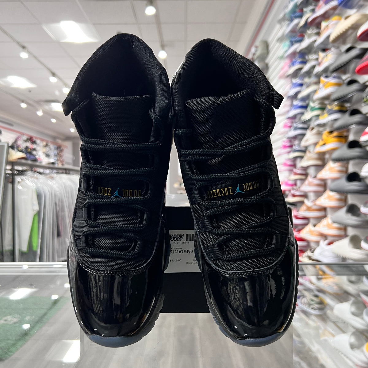Jordan Retro 11 Mens Gamma (Lightly Worn)