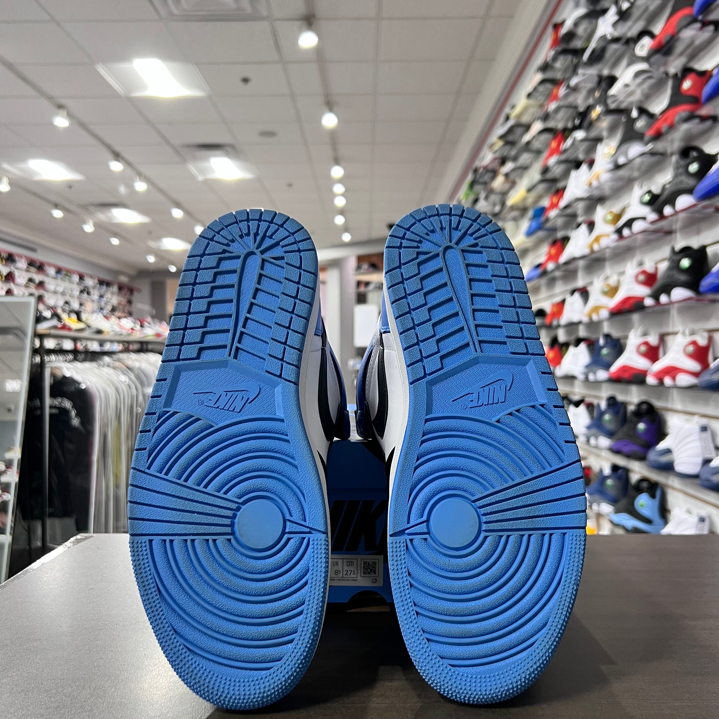 Jordan Retro 1 High Og Mens Unc Toe (Lighlty Worn)