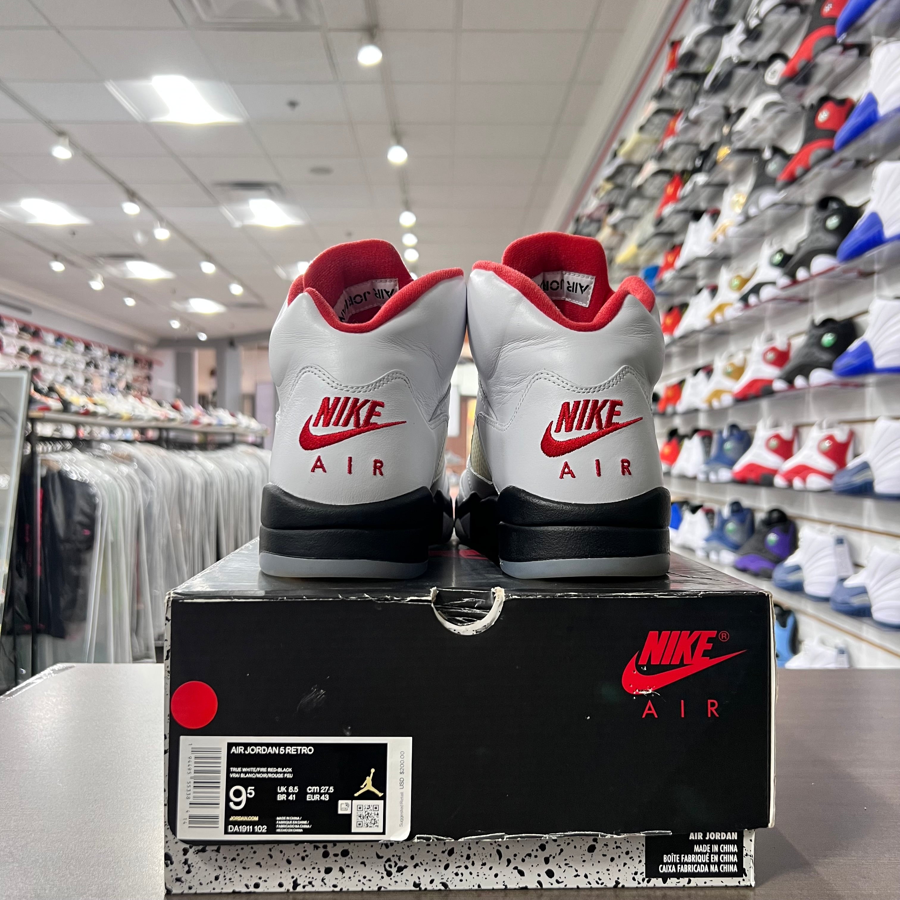 Jordan Retro 5 Mens Fire Red Silver Tongue (Lightly Worn)