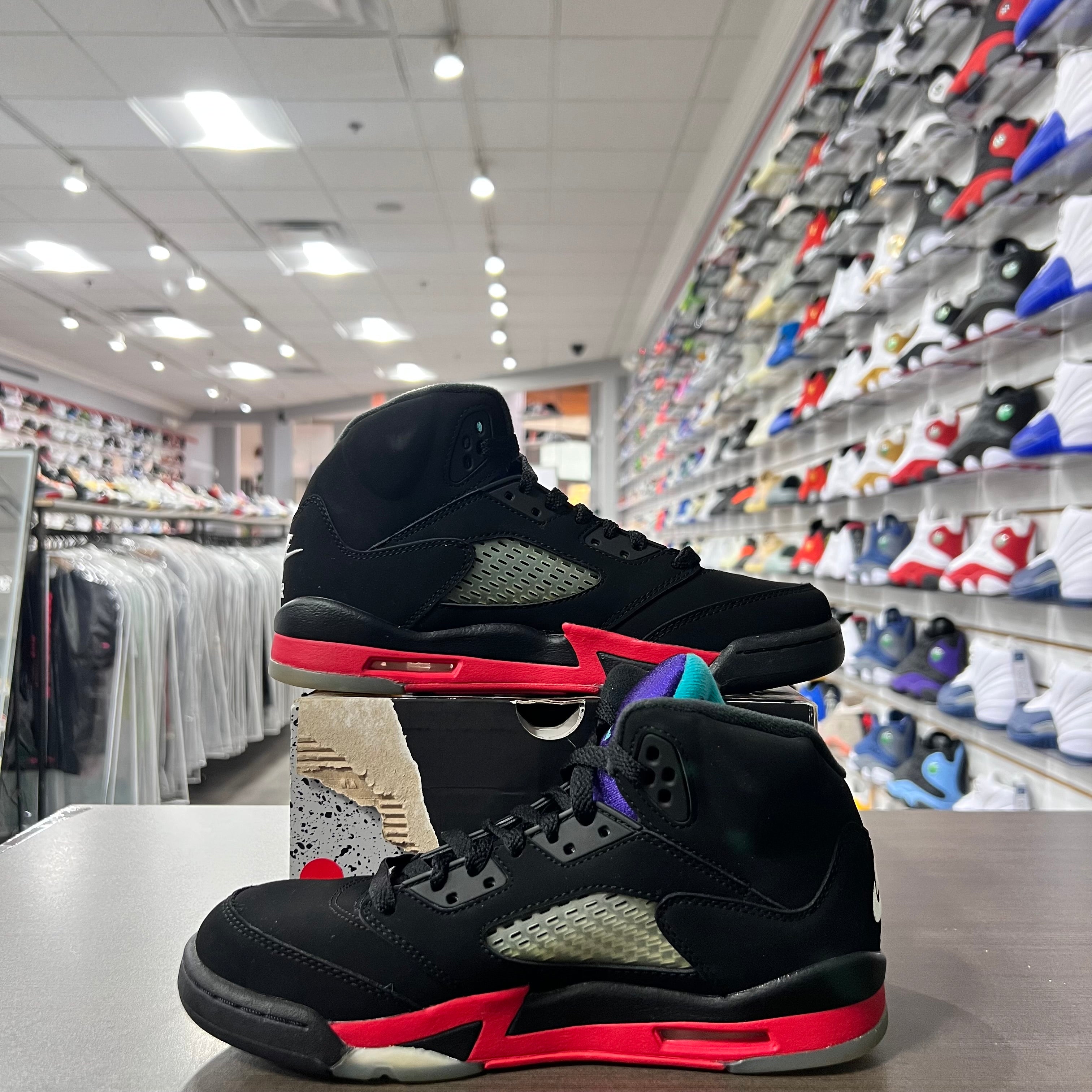 Jordan Retro 5 Gs Top 3 (Lightly Worn)