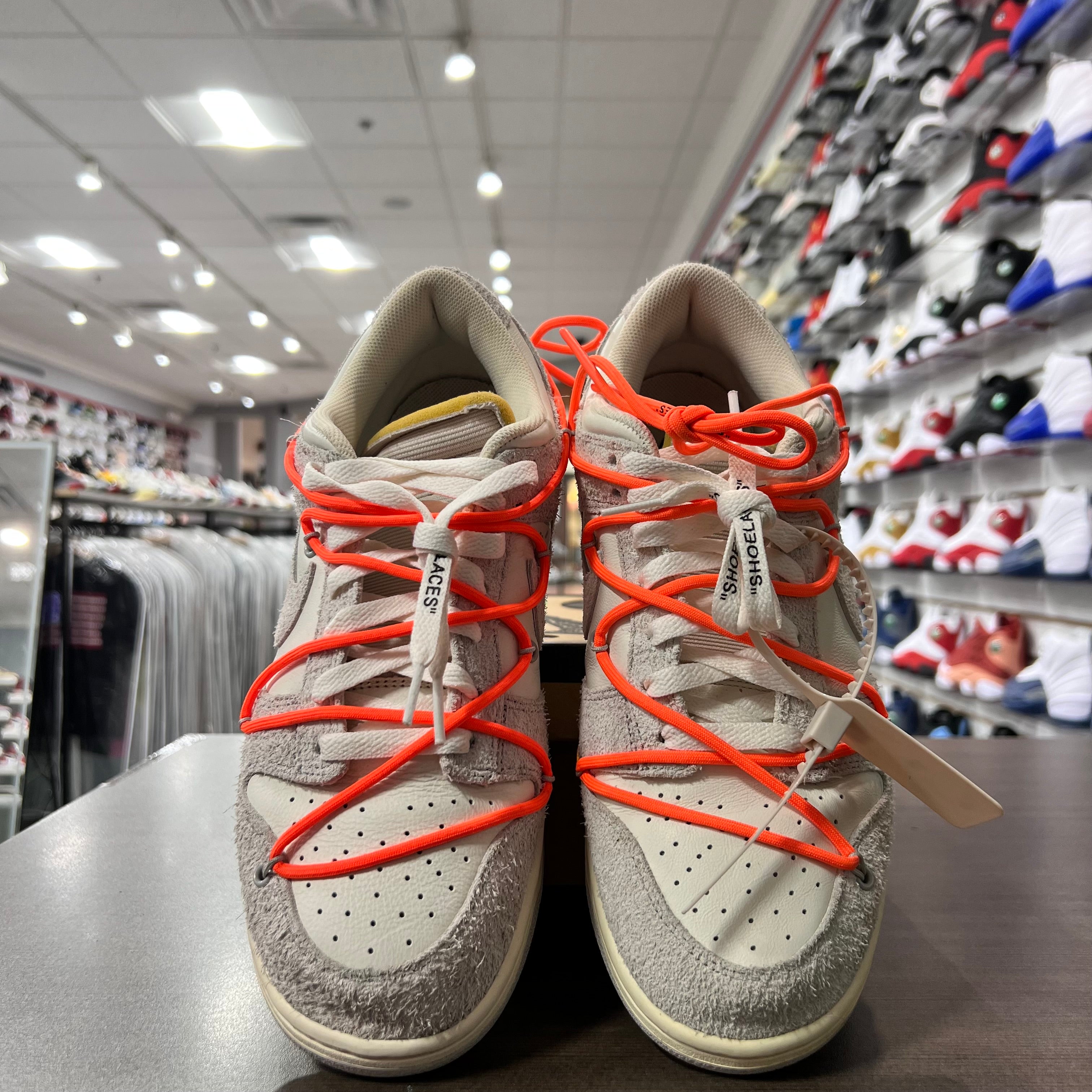 Nike Dunk Low Mens Off White Lot 11 (Lightly Worn)