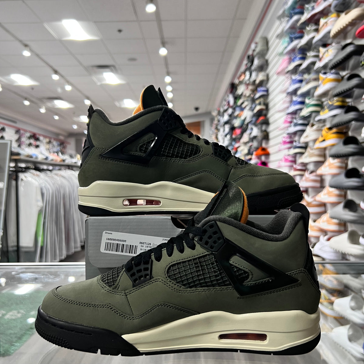 Jordan Retro 4 Mens Undefeated (Lightly Worn)