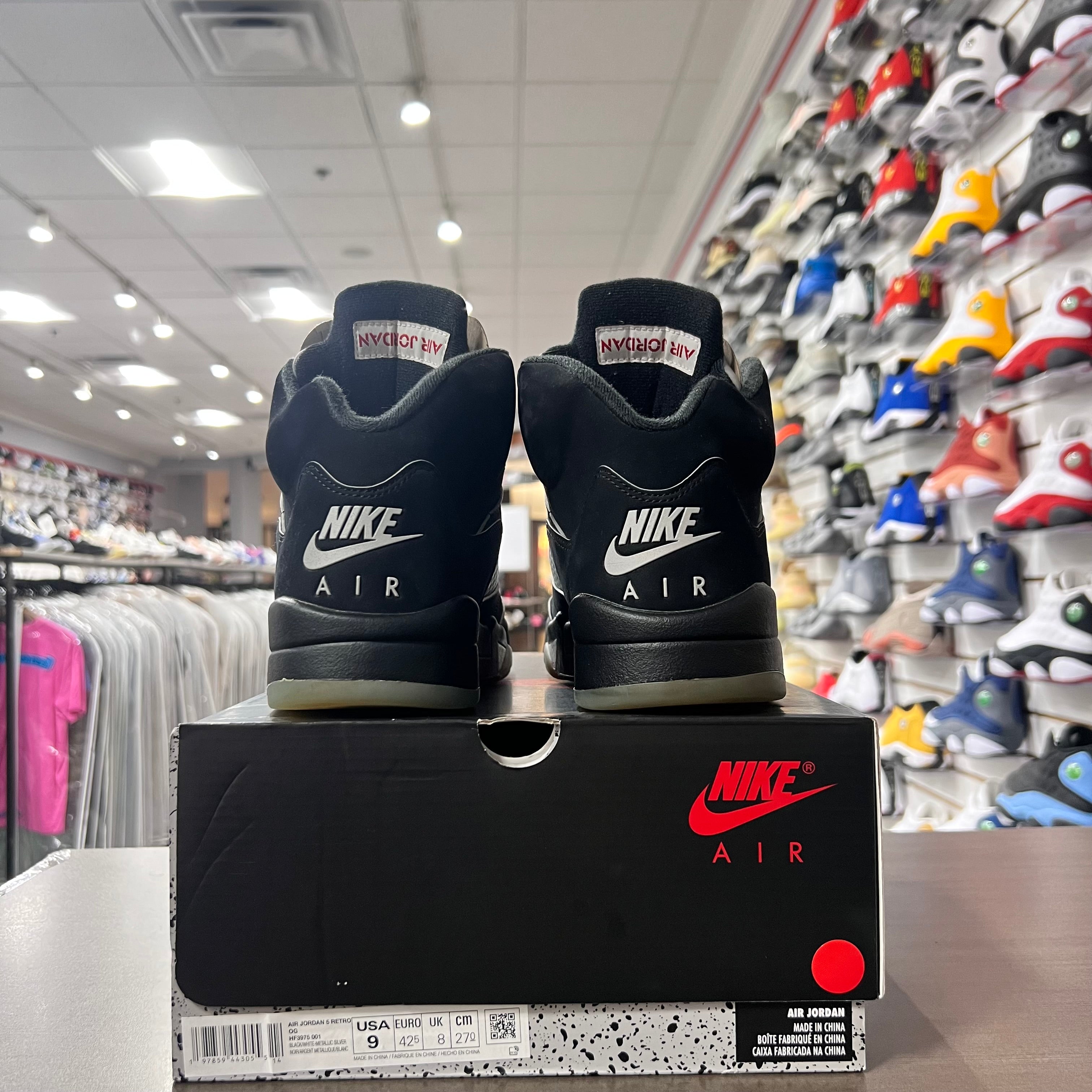 Jordan Retro 5 Mens Black Metallic Reimagined (Lightly Worn)