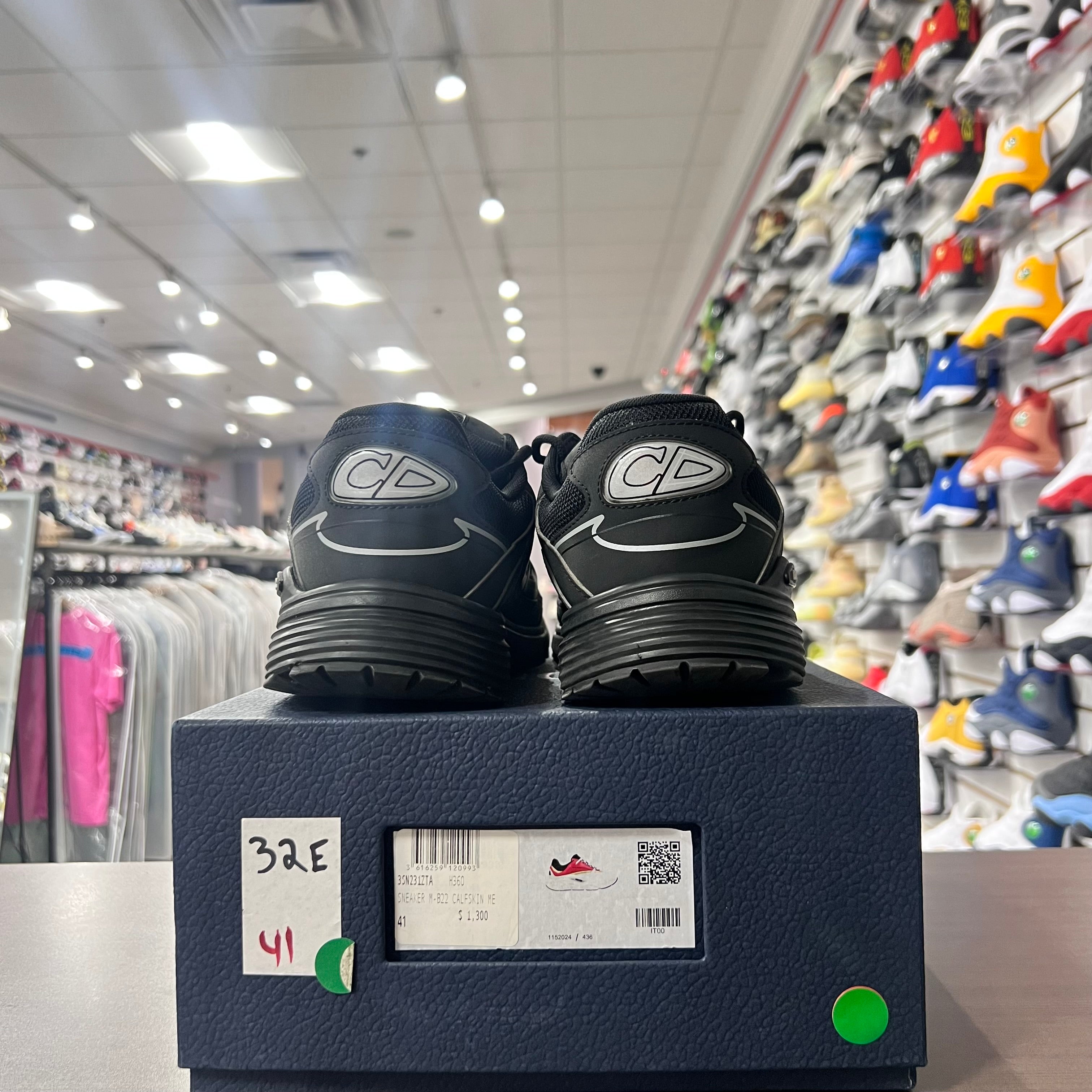 Christian Dior B30 Black (Lightly Worn)