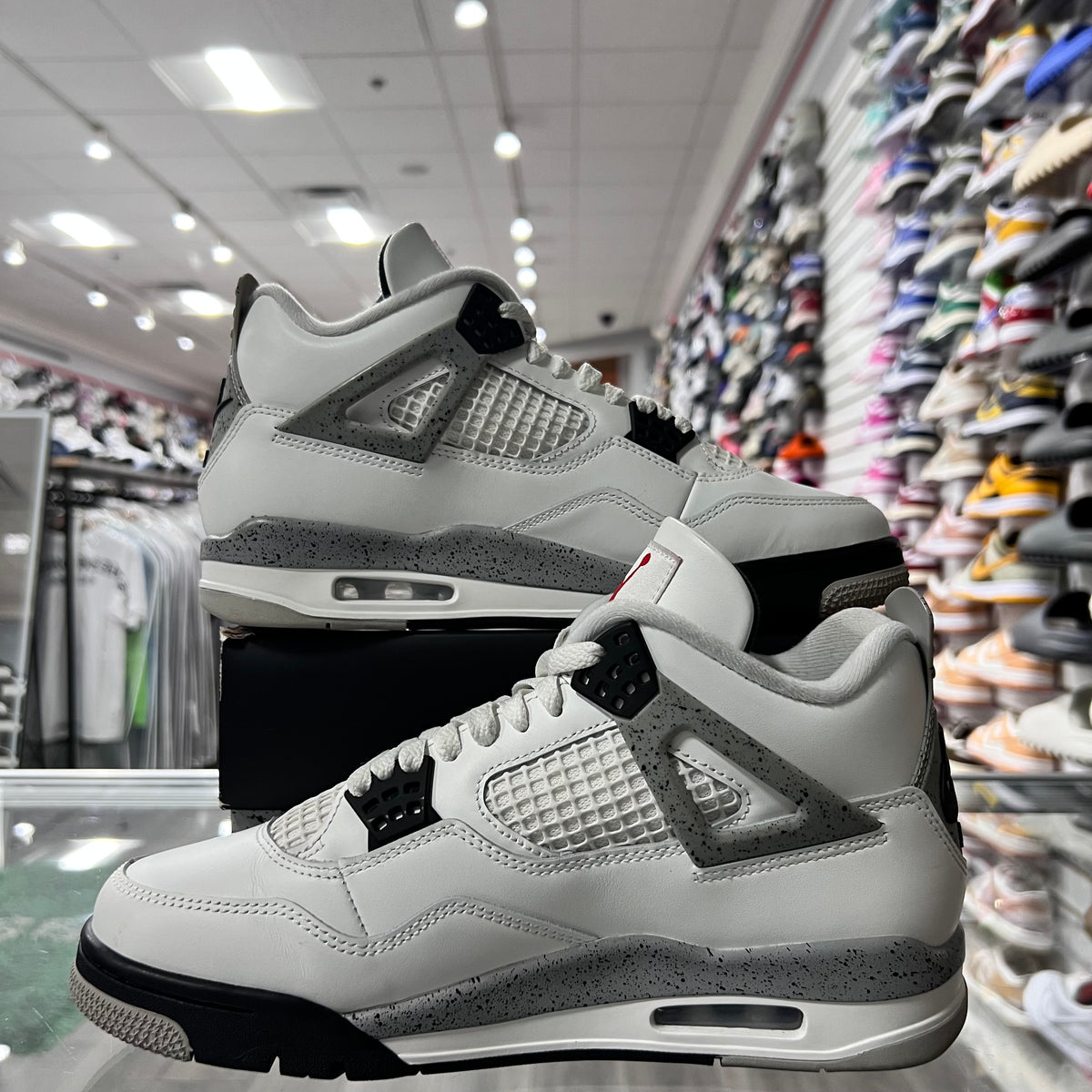 Jordan Retro 4 Mens White Cement (Lightly Worn)