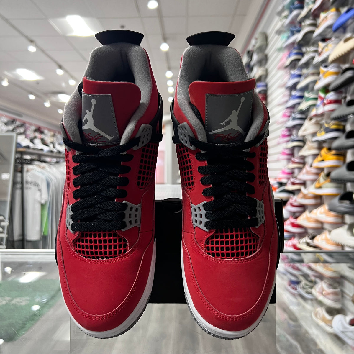Jordan Retro 4 Mens Toro Bravo (Lightly Worn)