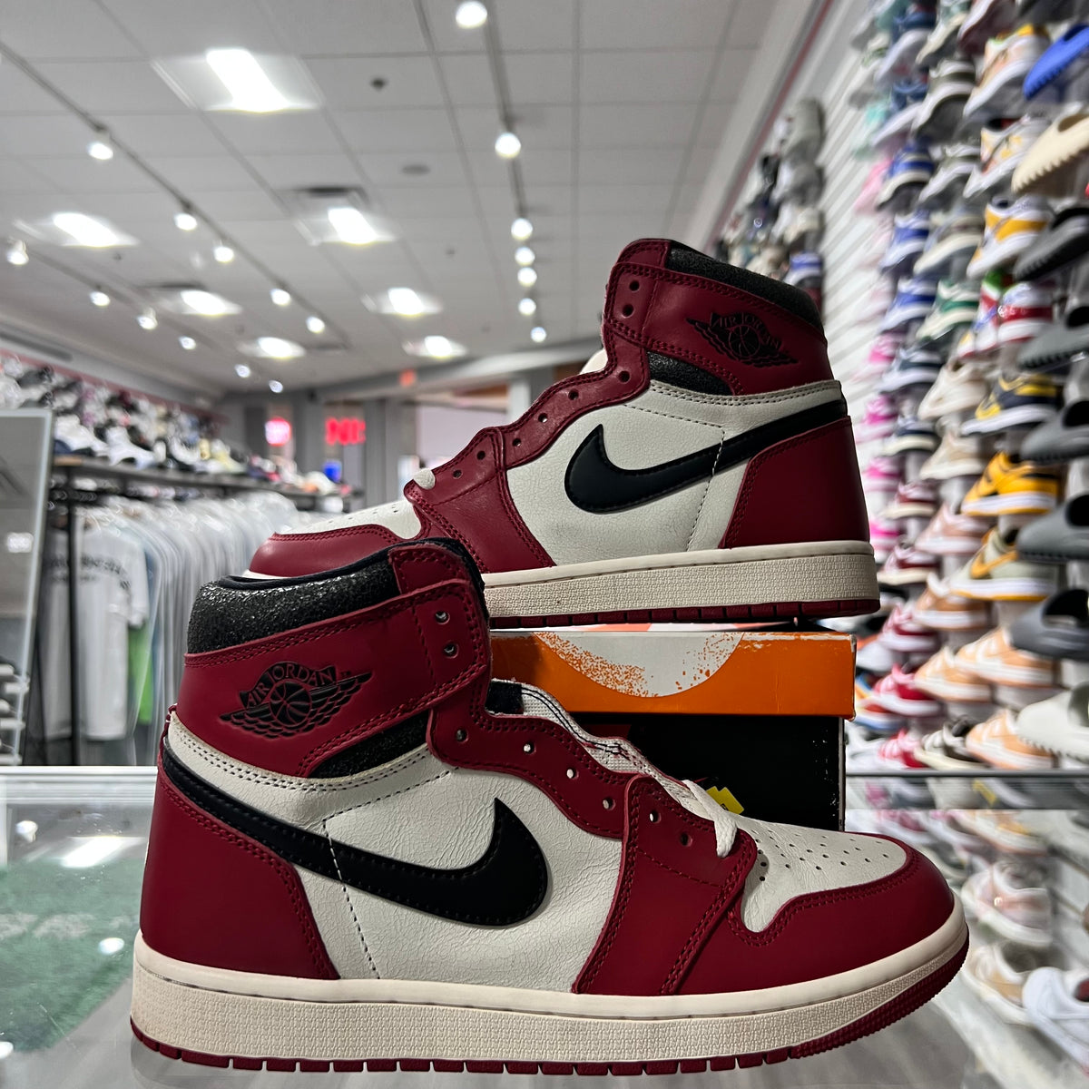 Jordan Retro 1 High Og Mens Lost & Found (Lightly Worn)