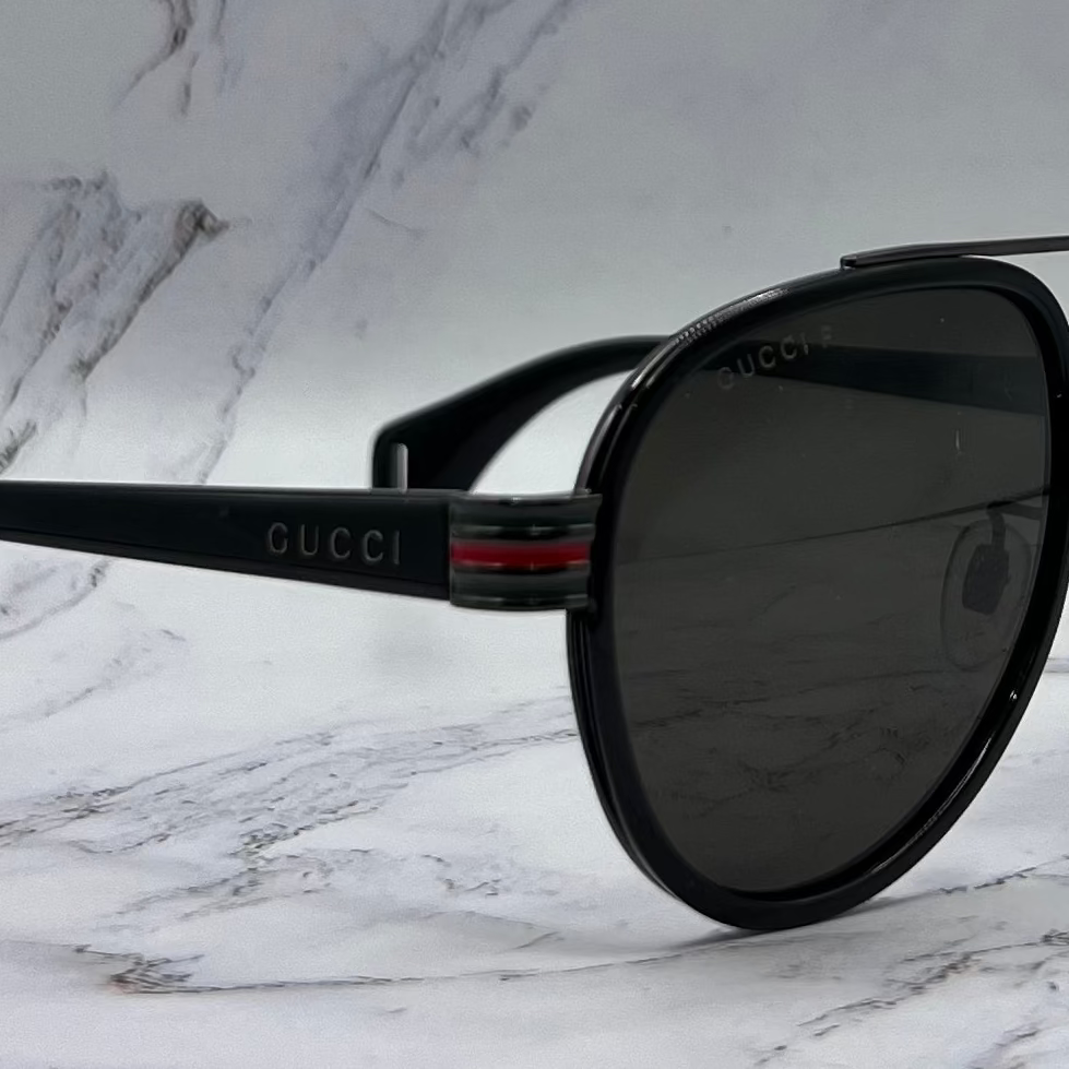 Gucci Pilot Aviators Black (Lightly Worn)