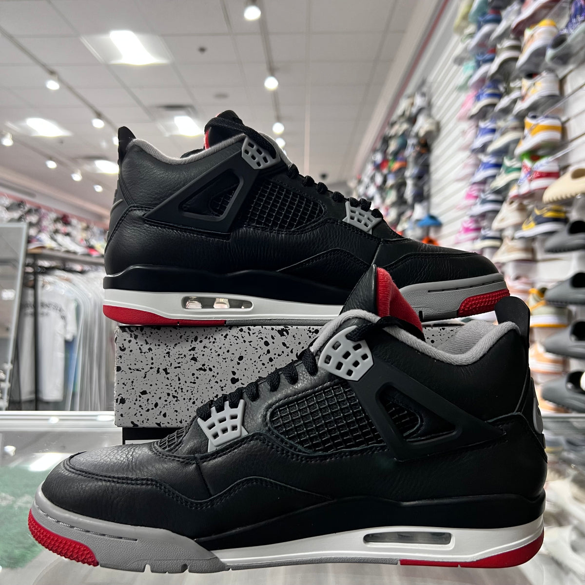Jordan Retro 4 Mens Bred Reimagined (Lightly Worn)