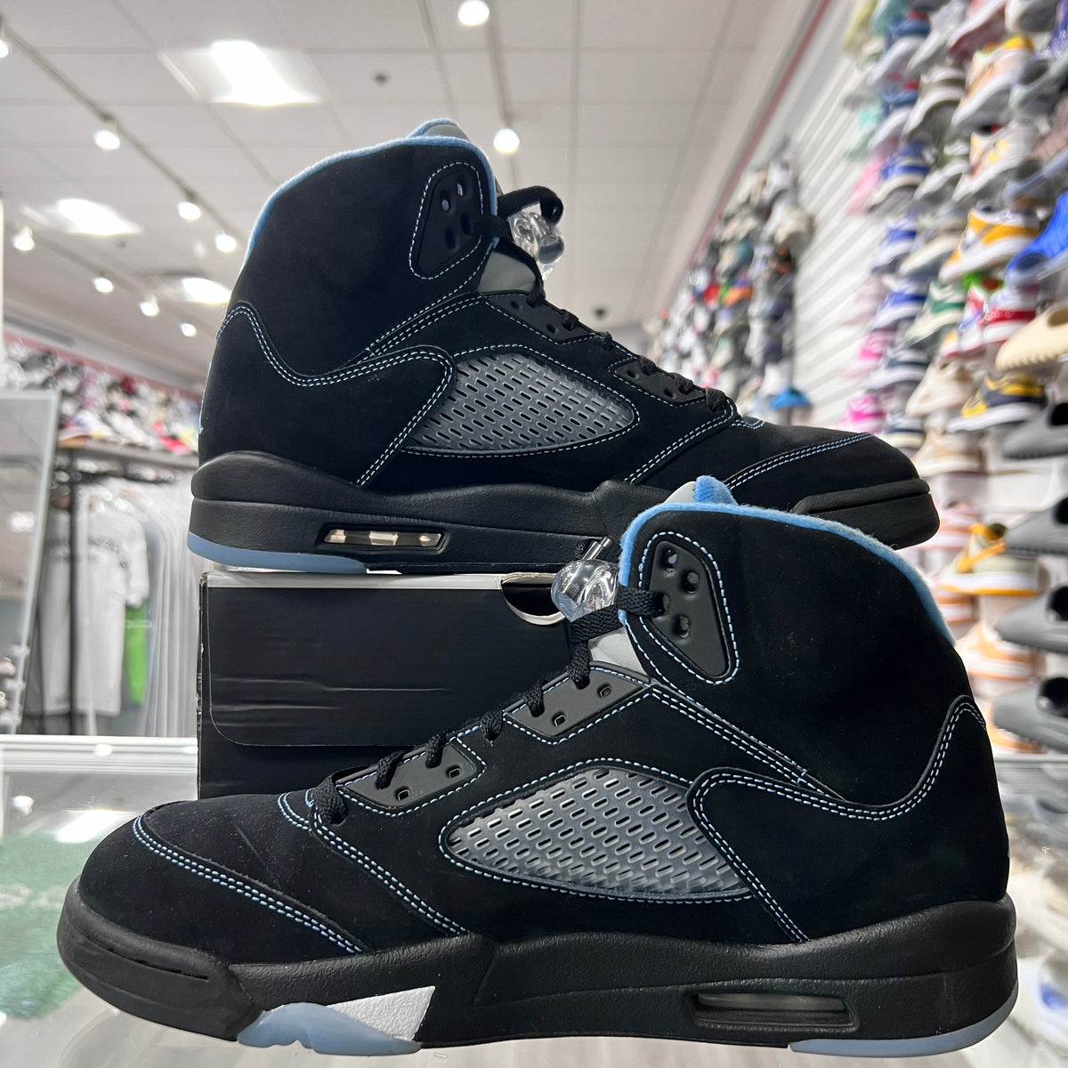Jordan Retro 5 Mens Black University Blue (Lightly Worn)