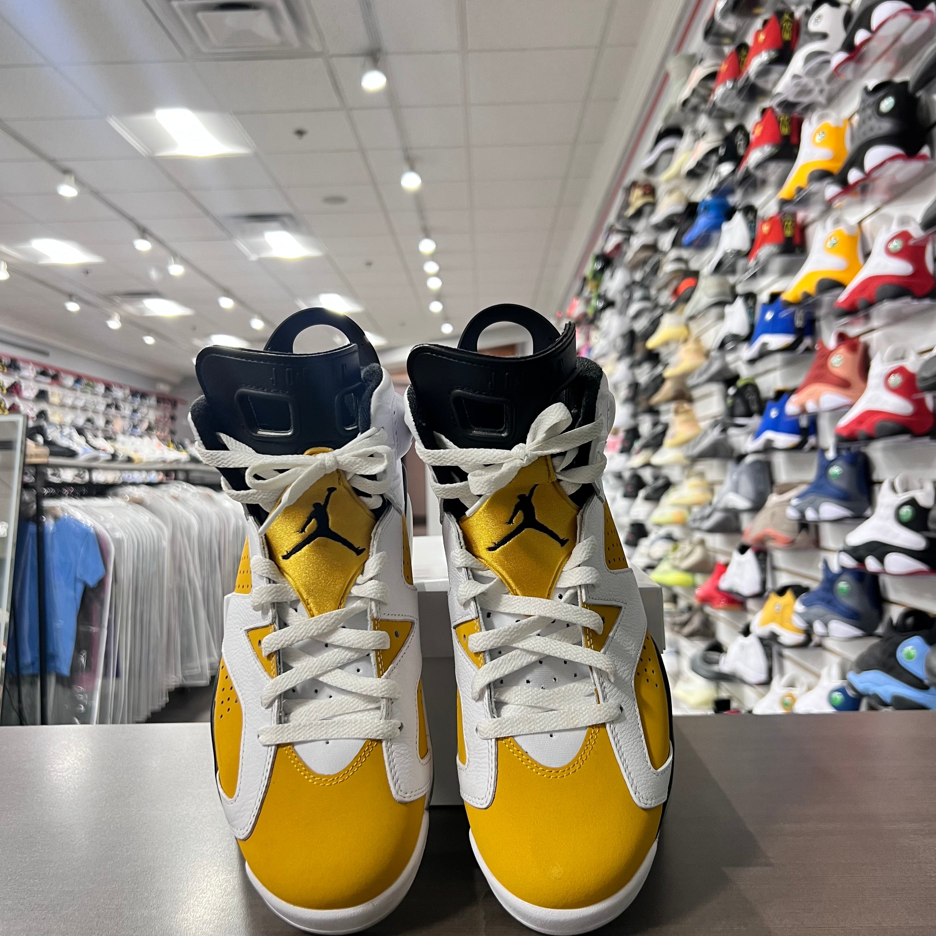 Jordan Retro 6 Mens Yellow Ochre (Lightly Worn + Replacement Box)