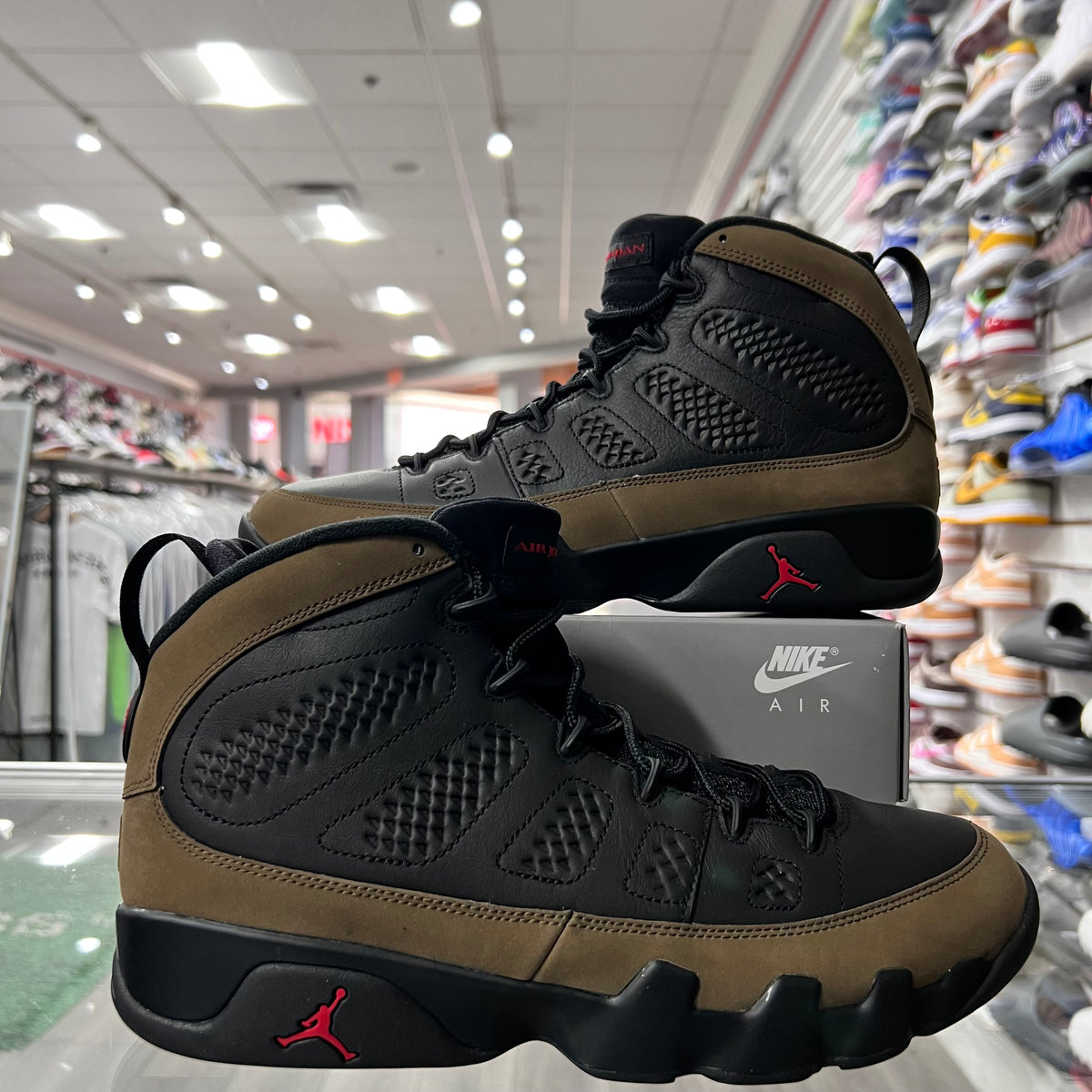 Jordan Retro 9 Mens Olive (Lightly Worn)