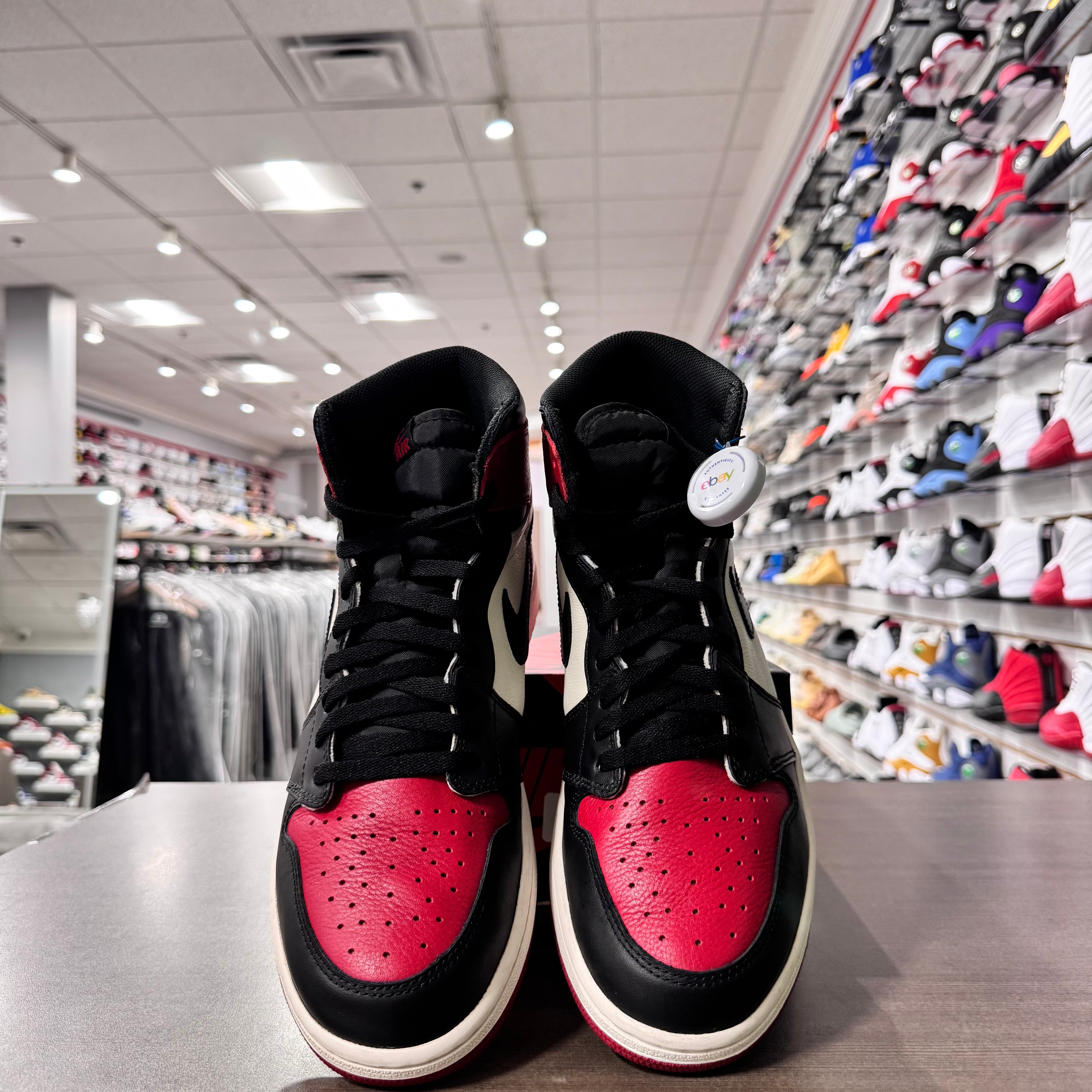 Jordan Retro 1 High Og Mens Bred Toe (Lightly Worn)