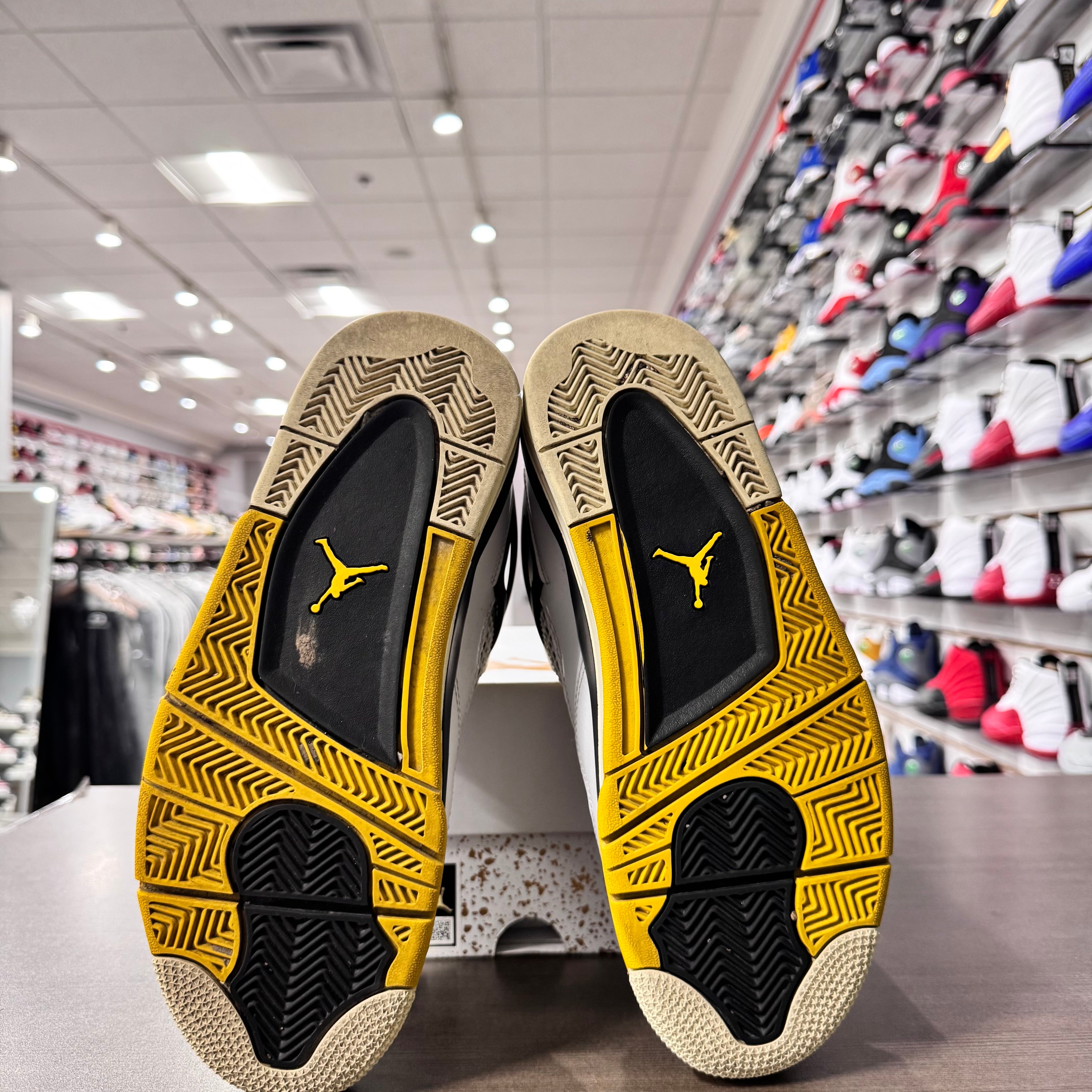 Jordan Retro 4 Womens Vivid Sulfur (Lightly Worn)