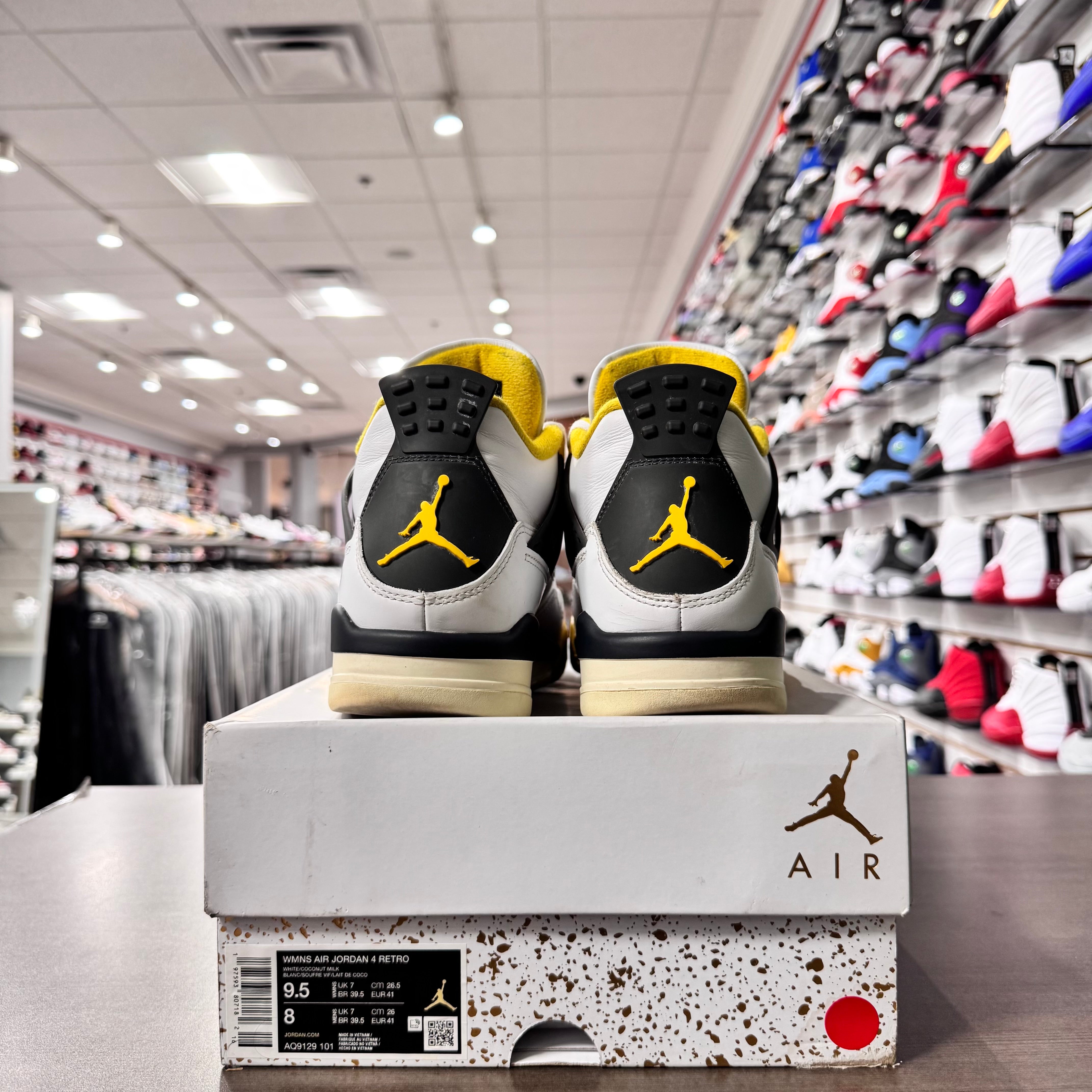 Jordan Retro 4 Womens Vivid Sulfur (Lightly Worn)