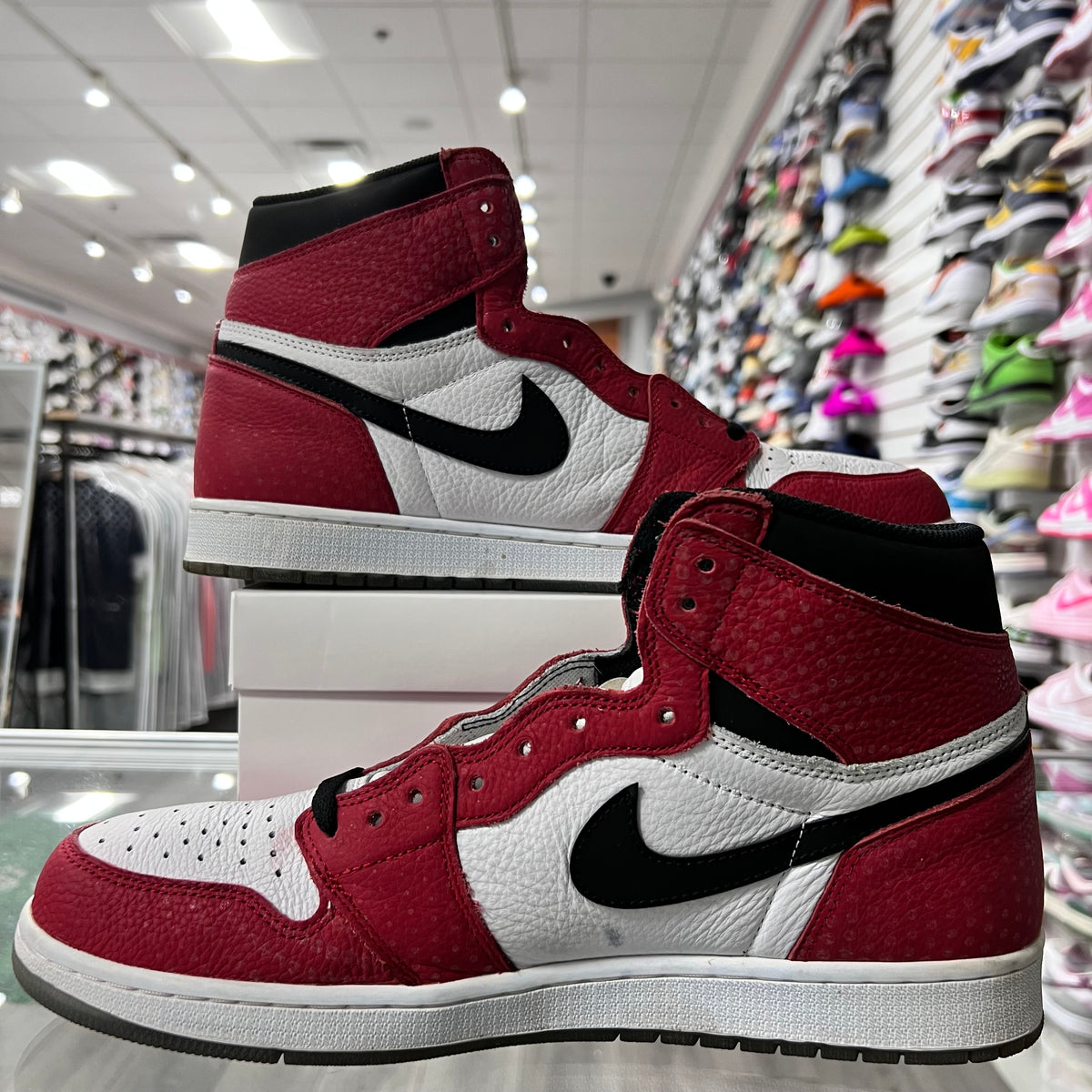 Jordan Retro 1 High Og Mens Spider-Man Origin Story (Lightly Worn+Replacement Box)
