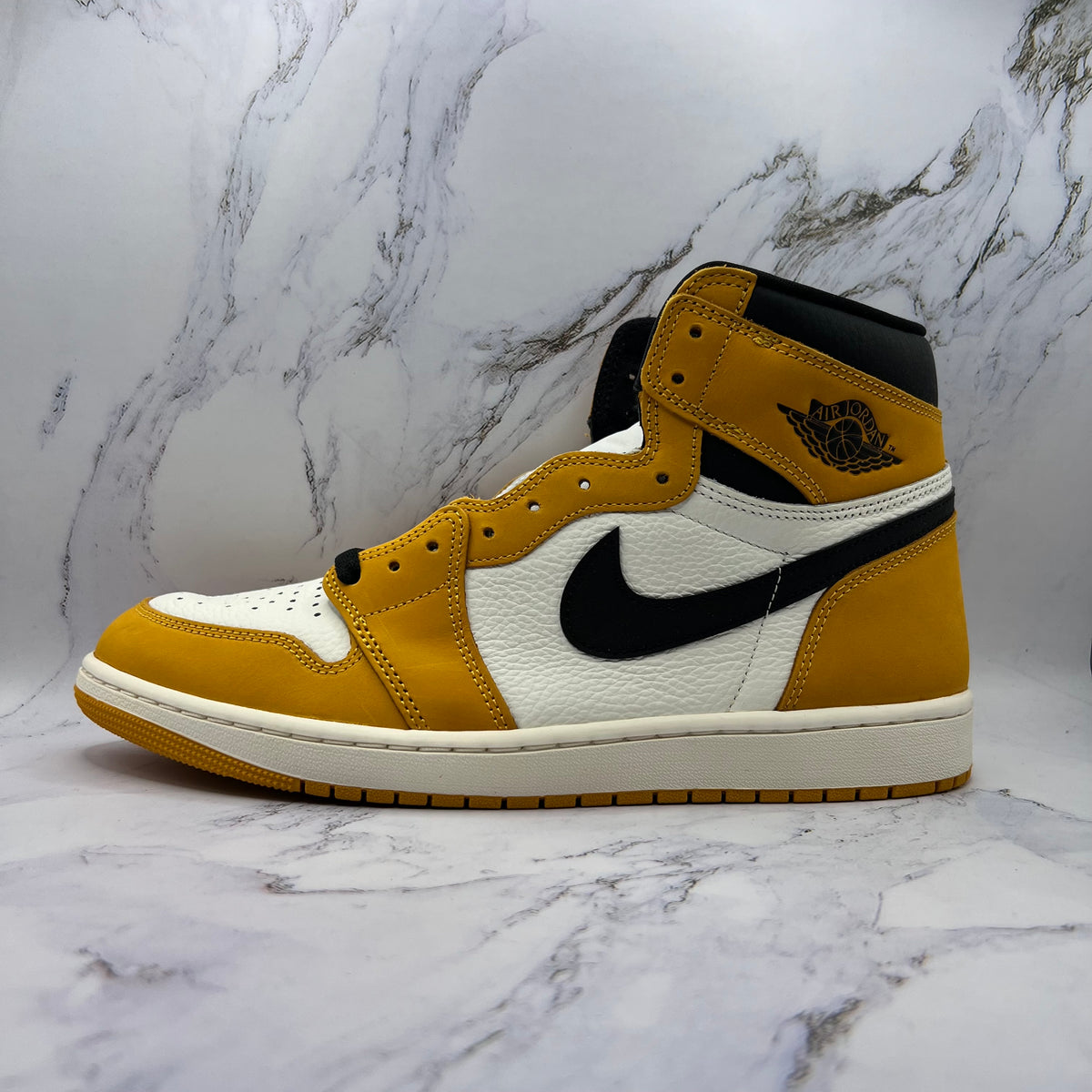 Jordan Retro 1 High Og Mens Yellow Ochre