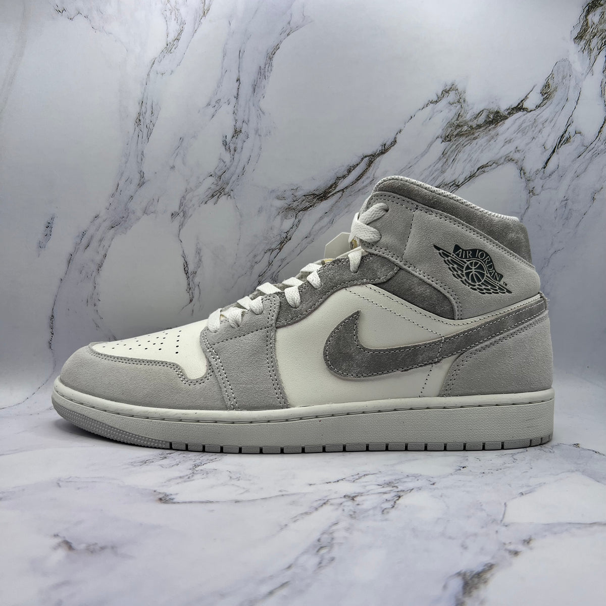 Jordan Retro 1 Mid Mens SE Neutral Grey Sail (Replacement Box)