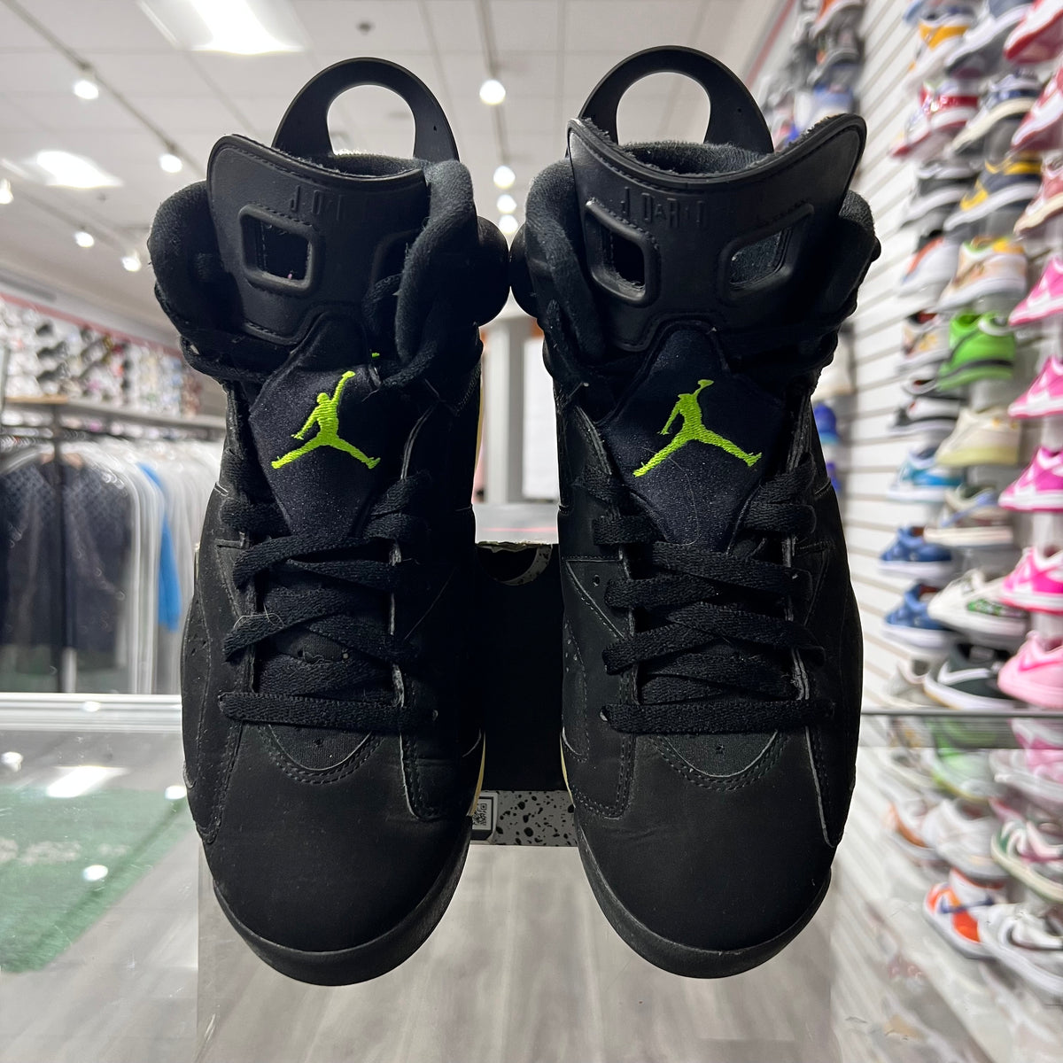 Jordan Retro 6 Mens Electric Green (Lightly Worn)