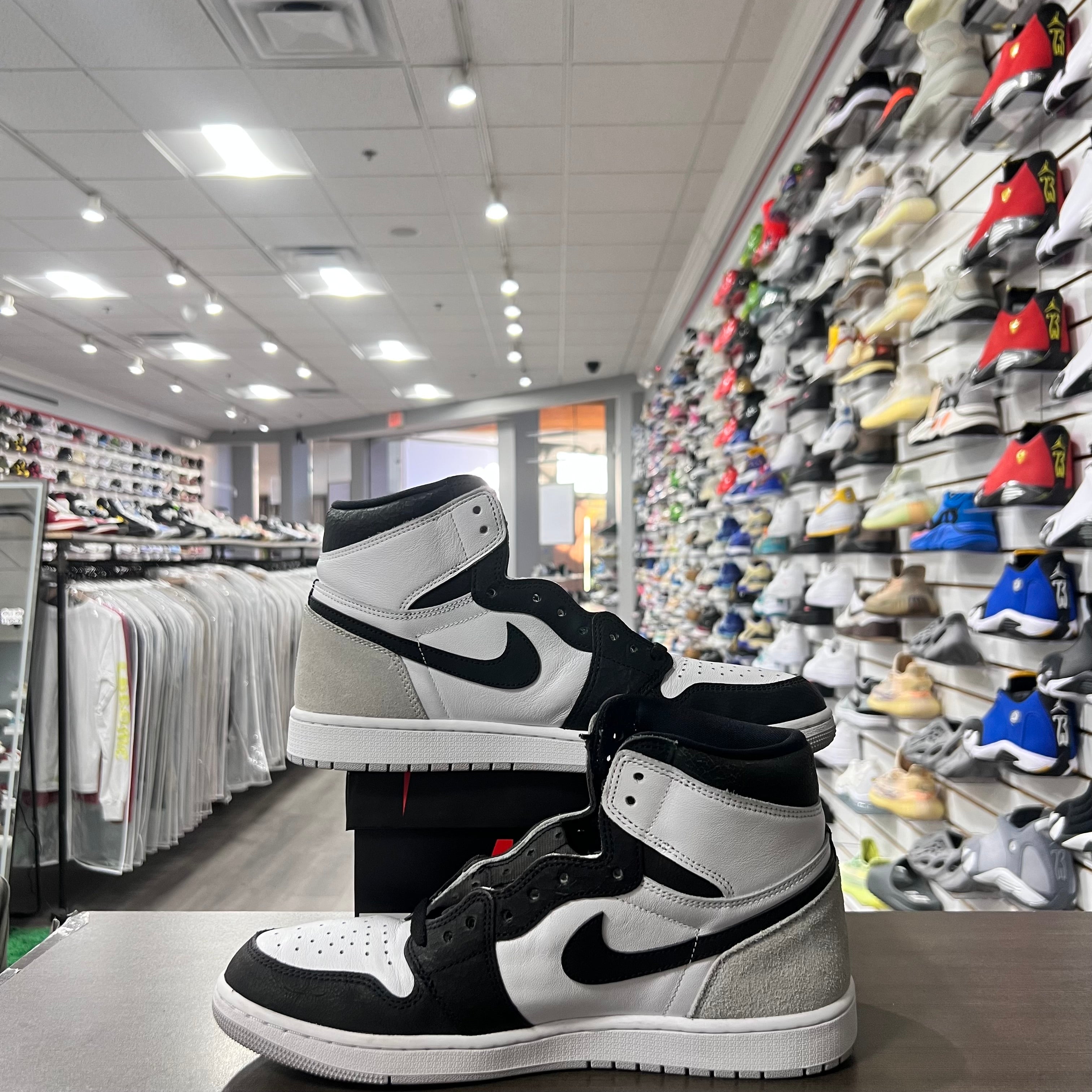 Jordan Retro 1 High Og Mens Bleached Coral (Lightly Worn)