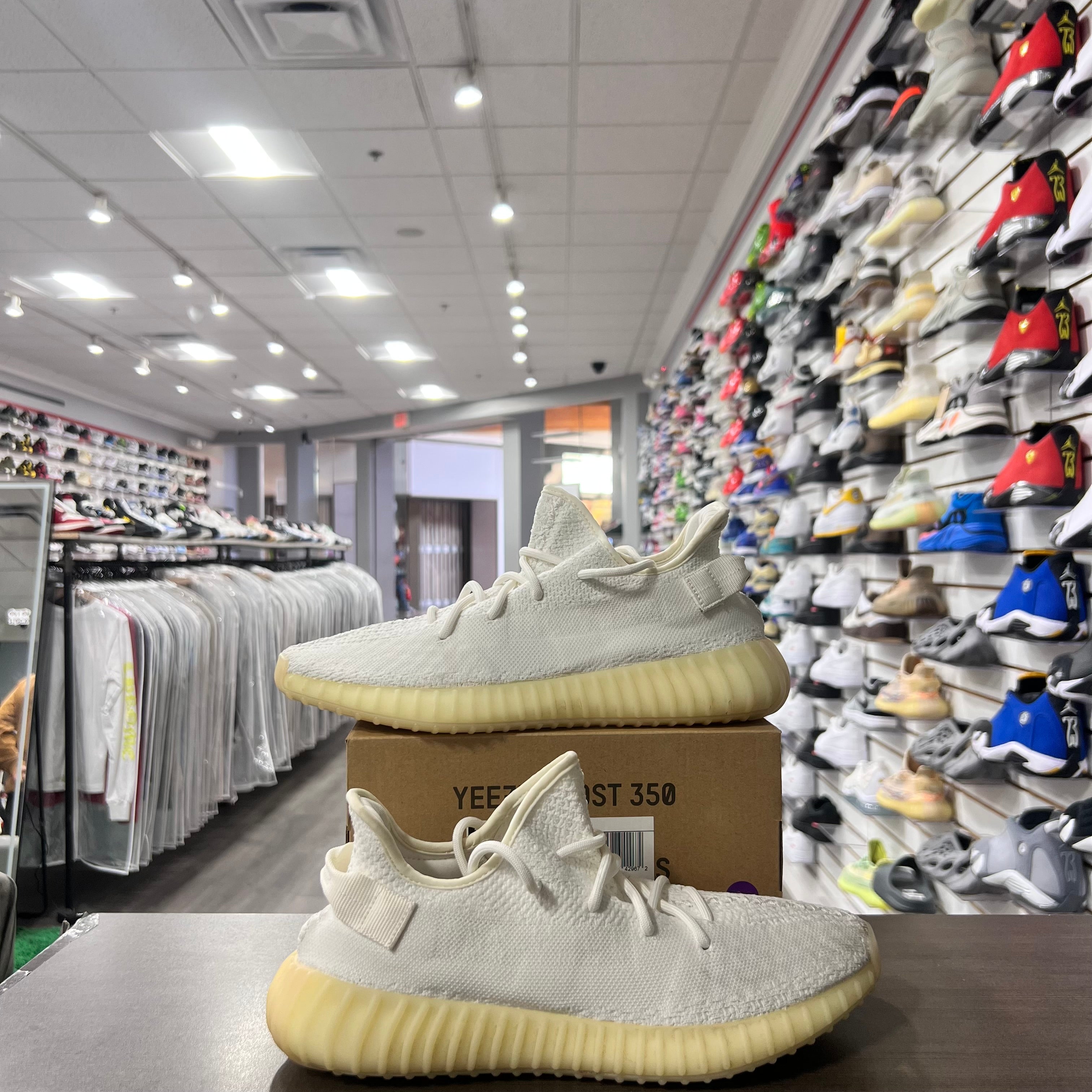 Yeezy 350 V2 Cream (Lightly Worn)