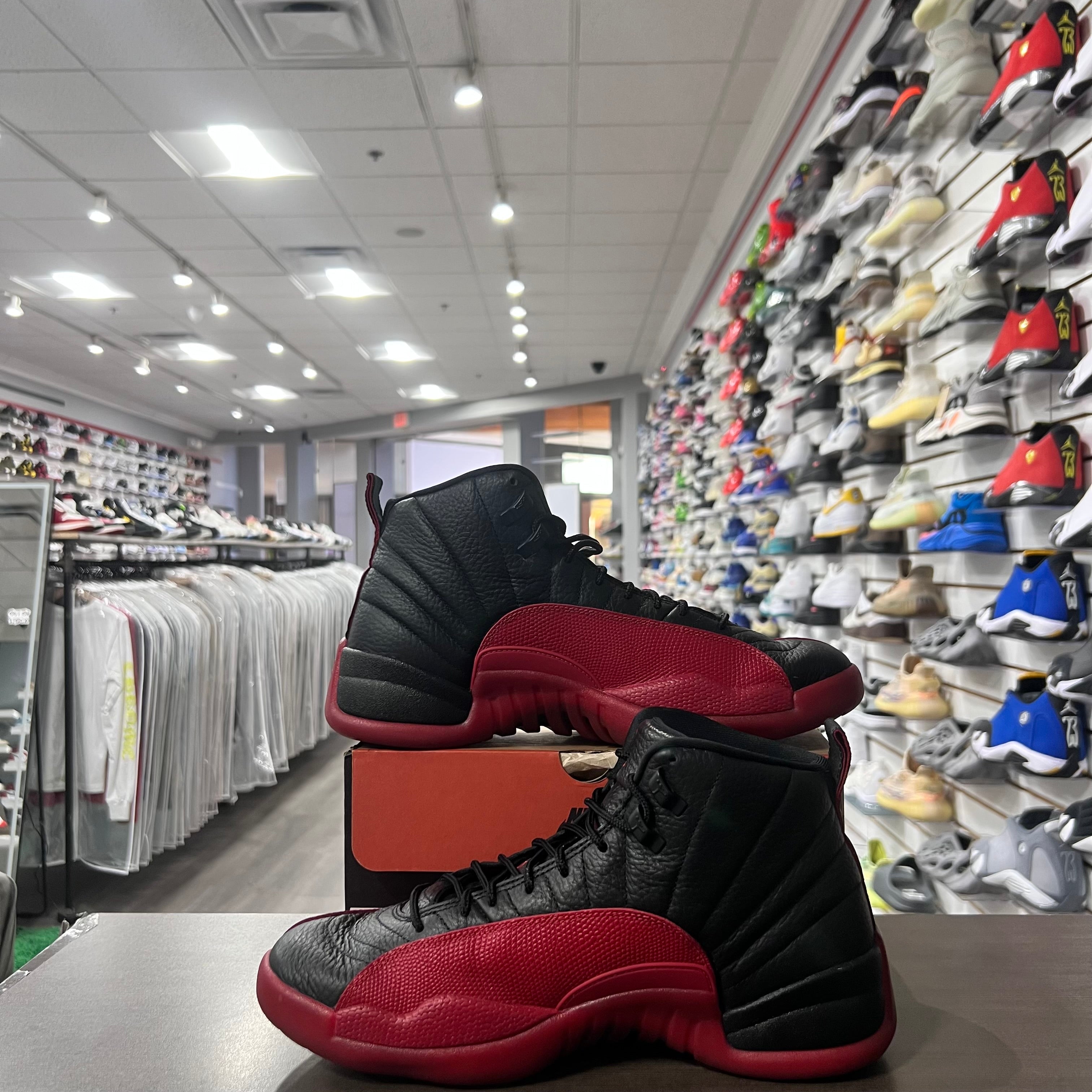 Jordan Retro 12 Mens Flu Game (2025)(Lightly Worn)
