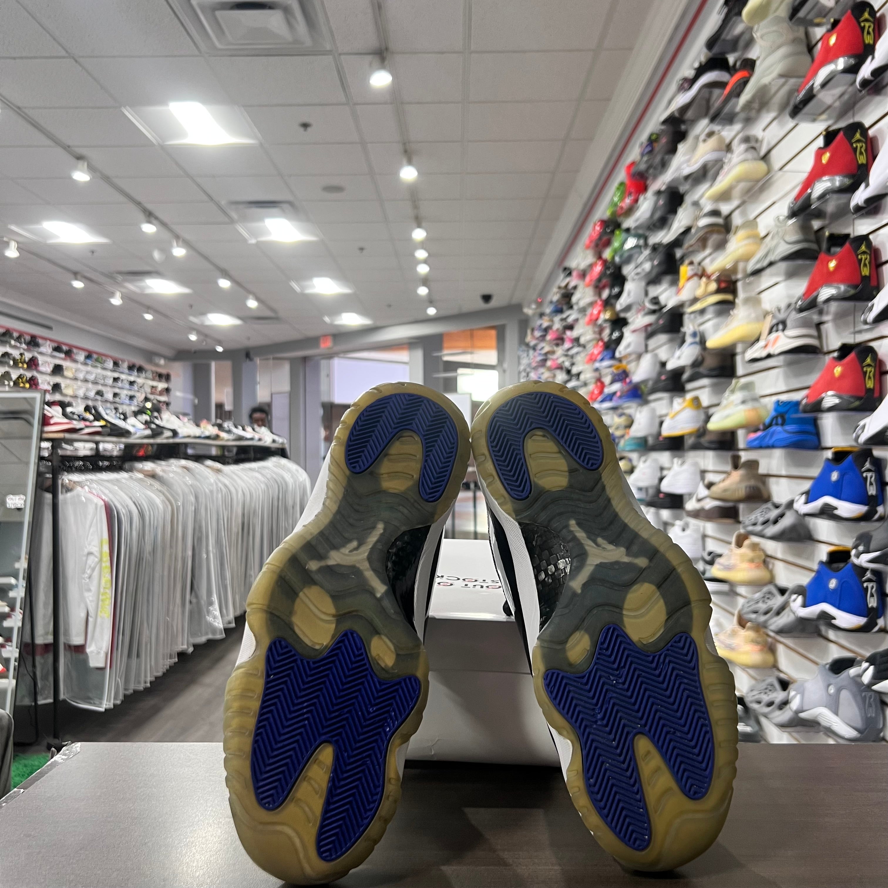 Jordan Retro 11 Mens Space Jam (Lightly Worn+ Replacement Box)