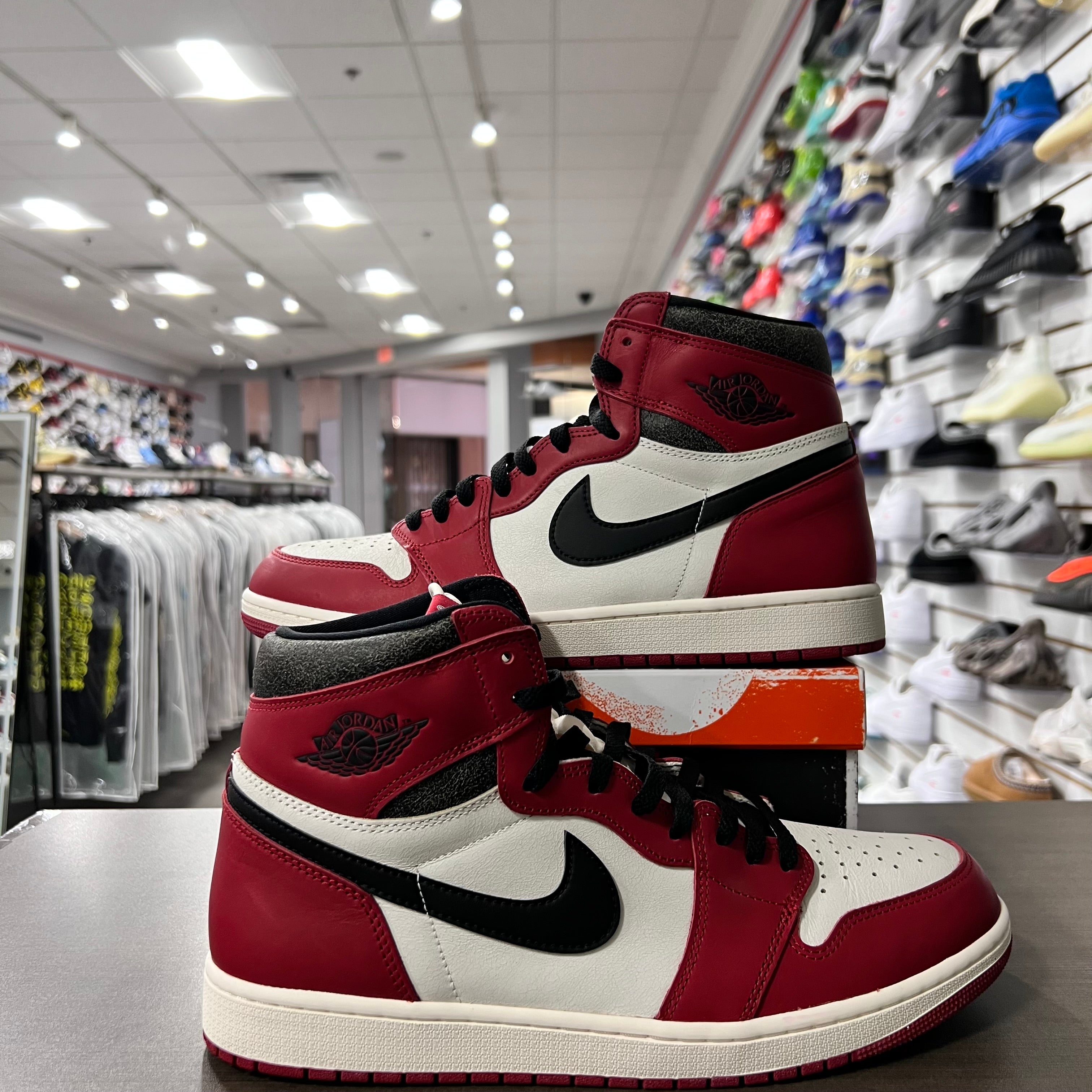 Jordan Retro 1 High Og Mens Lost And Found (Lightly Worn)